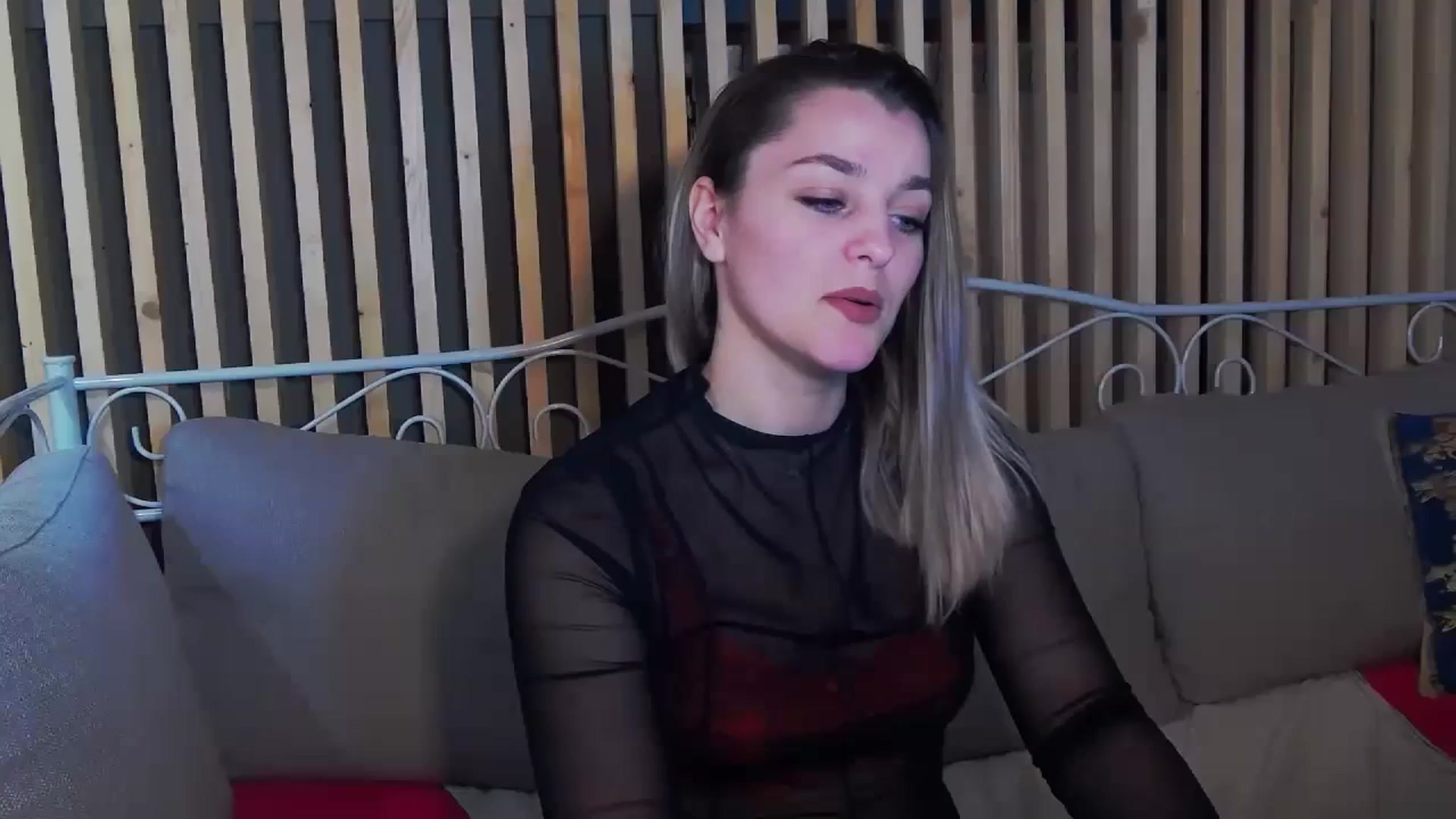 Gallery image thumbnail from Leyla_T's myfreecams stream on, 01/24/2024, 24:30 image 16 of 20