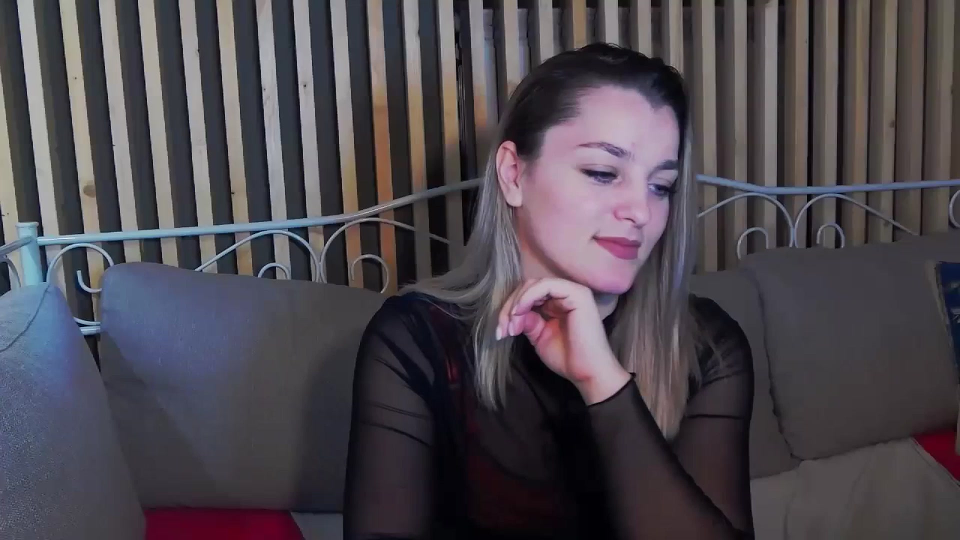 Gallery image thumbnail from Leyla_T's myfreecams stream on, 01/24/2024, 24:30 image 5 of 20