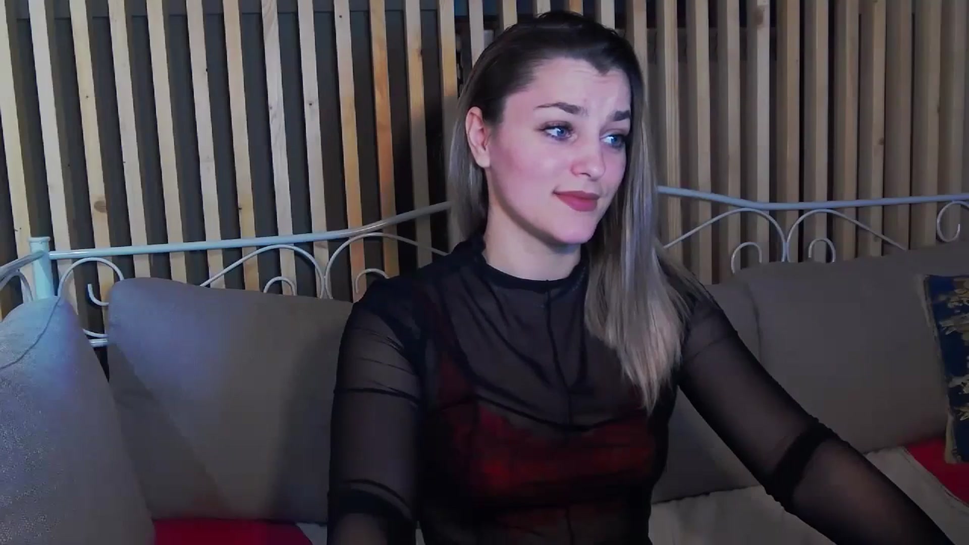 Gallery image thumbnail from Leyla_T's myfreecams stream on, 01/24/2024, 24:30 image 17 of 20