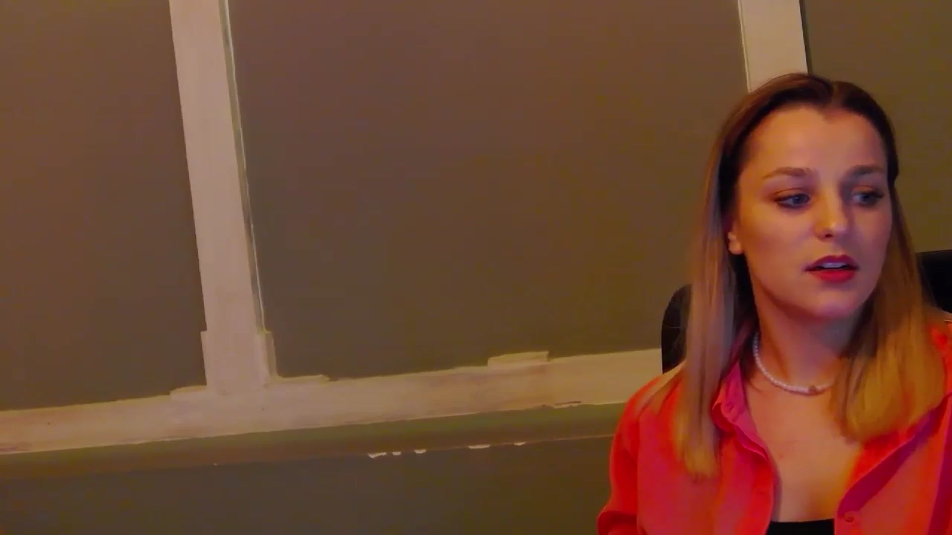 Gallery image thumbnail from Leyla_T's myfreecams stream on, 02/07/2024, 17:12 image 14 of 20