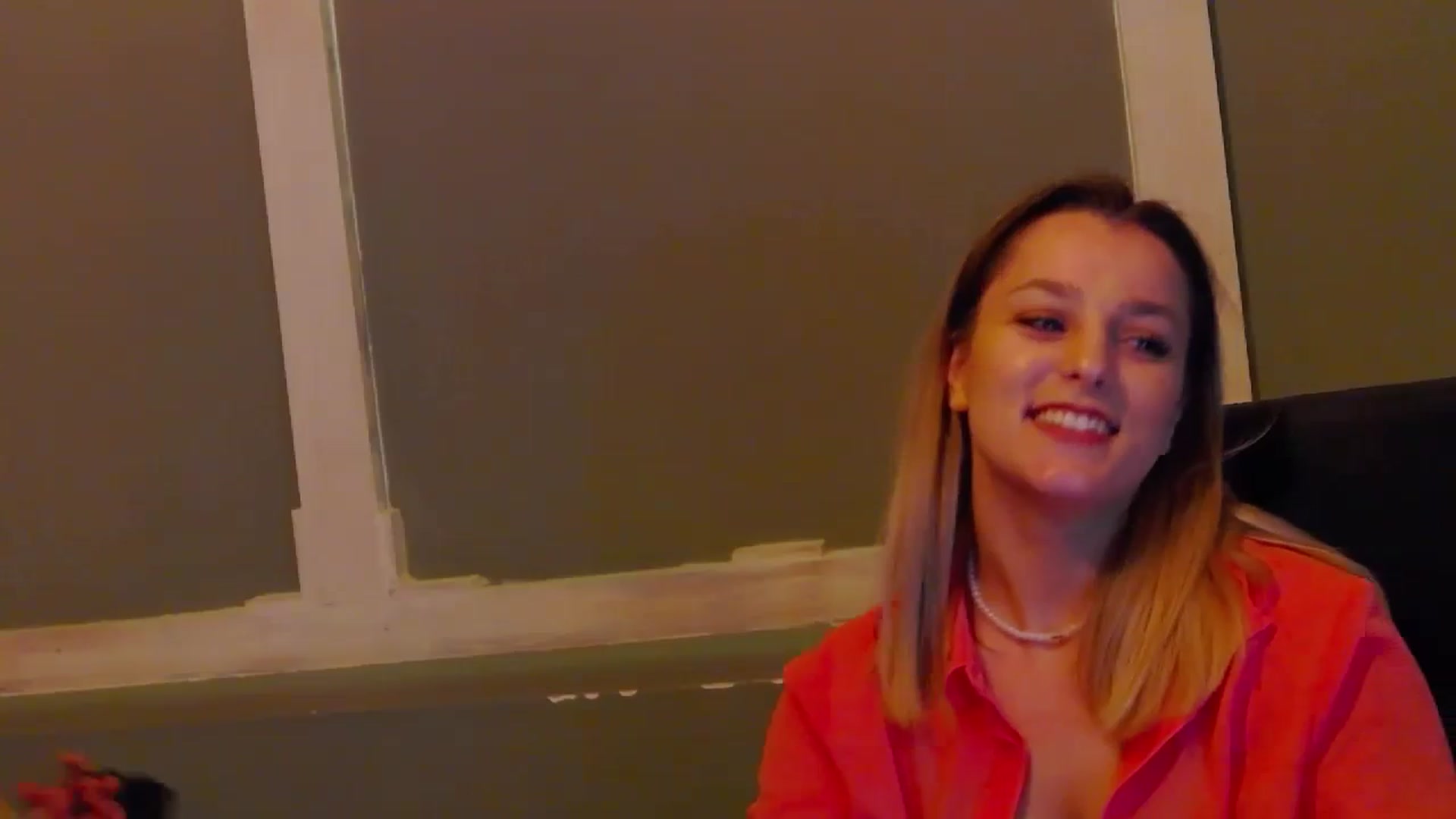 Gallery image thumbnail from Leyla_T's myfreecams stream on, 02/07/2024, 17:12 image 11 of 20