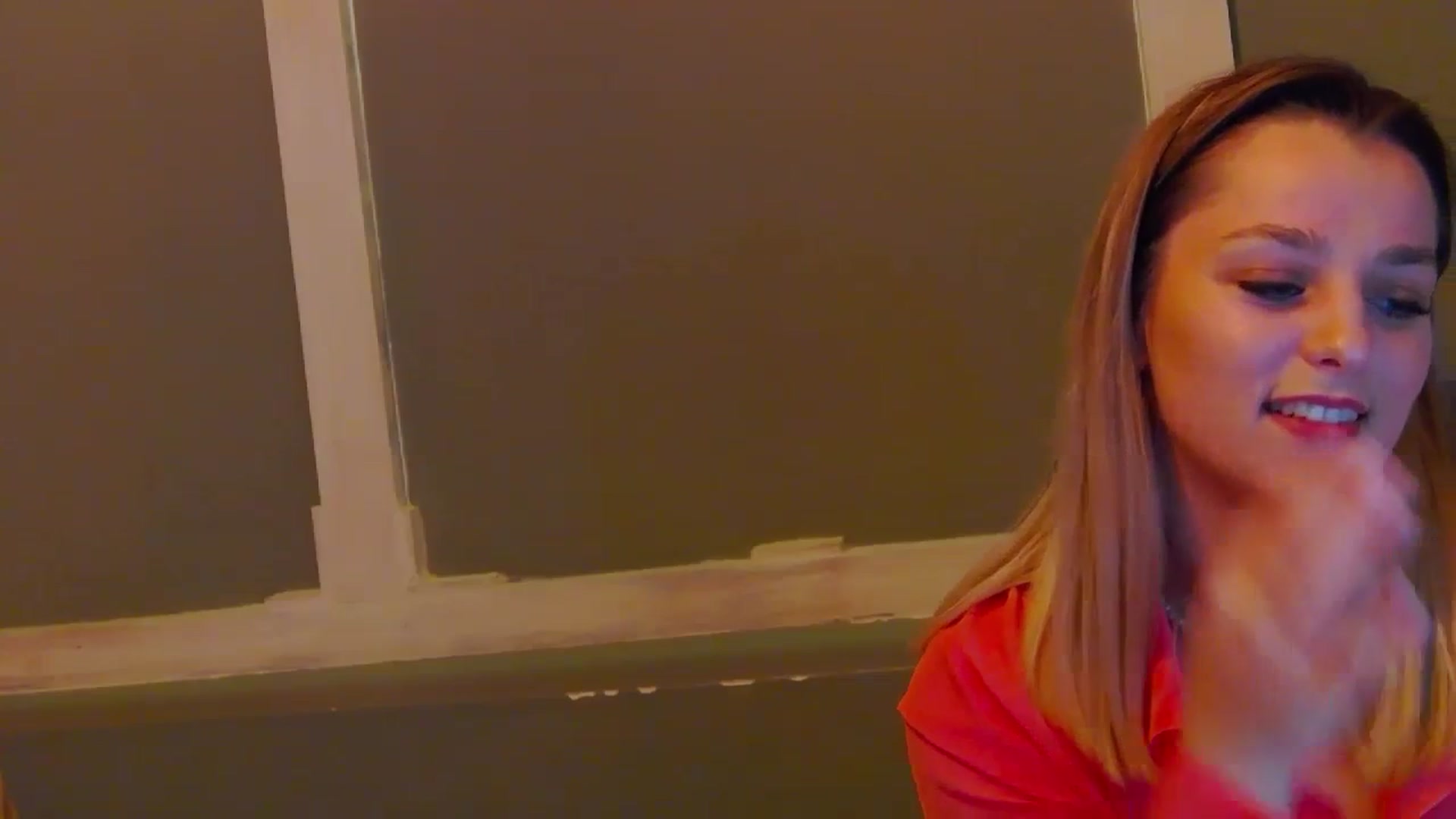 Gallery image thumbnail from Leyla_T's myfreecams stream on, 02/07/2024, 17:12 image 19 of 20
