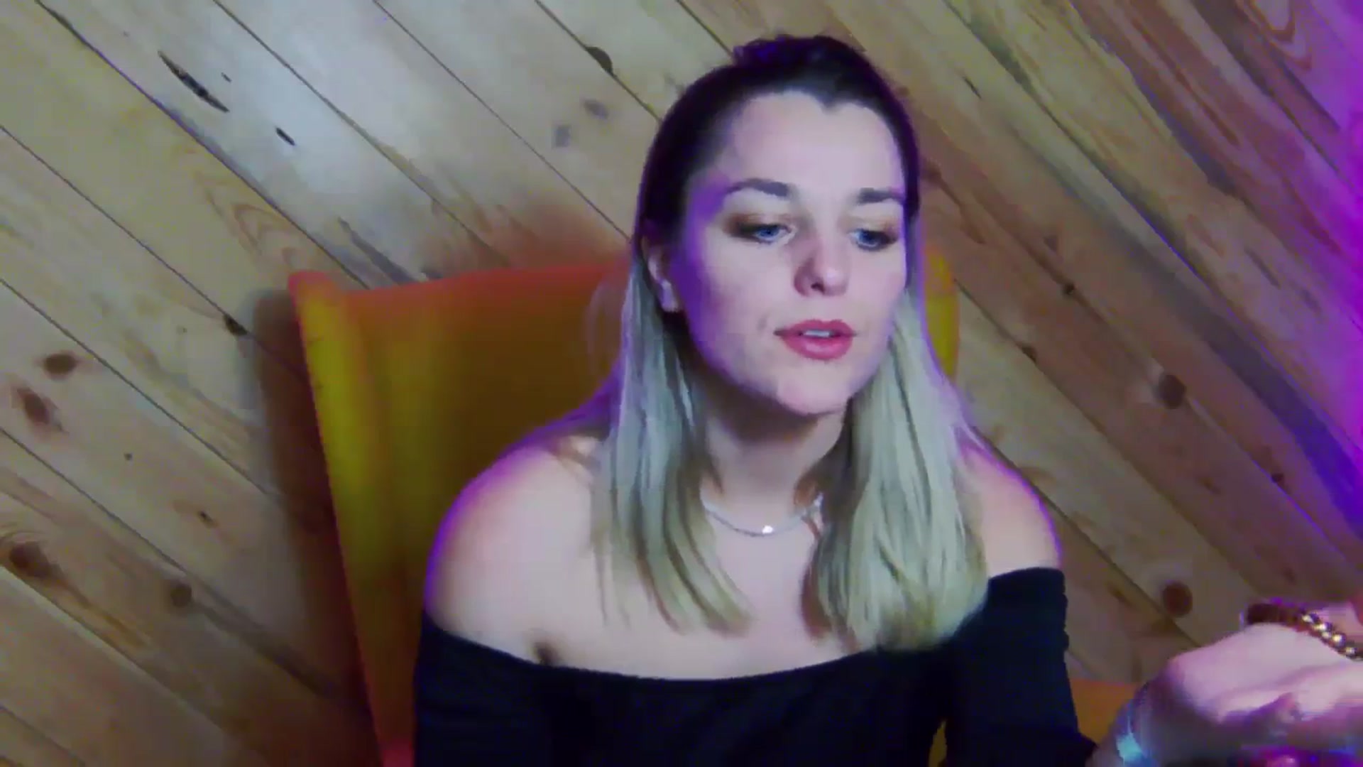 Gallery image thumbnail from Leyla_T's myfreecams stream on, 02/09/2024, 01:32 image 17 of 20