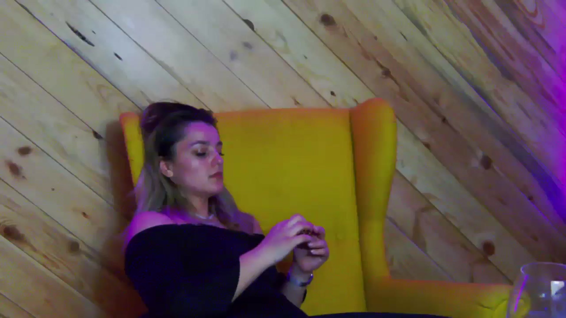 Gallery image thumbnail from Leyla_T's myfreecams stream on, 02/09/2024, 01:32 image 20 of 20