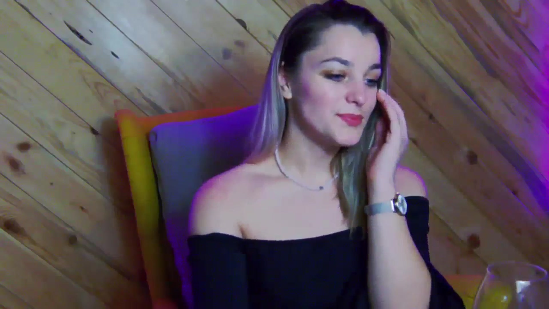 Gallery image thumbnail from Leyla_T's myfreecams stream on, 02/09/2024, 01:32 image 14 of 20