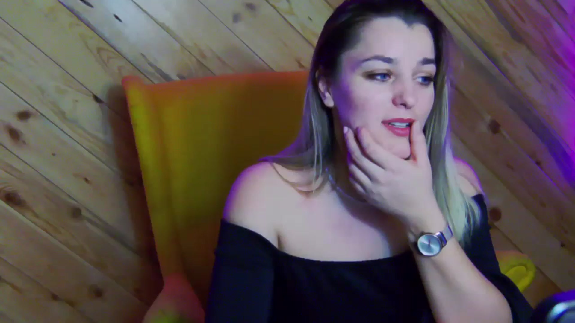 Gallery image thumbnail from Leyla_T's myfreecams stream on, 02/09/2024, 02:19 image 16 of 20