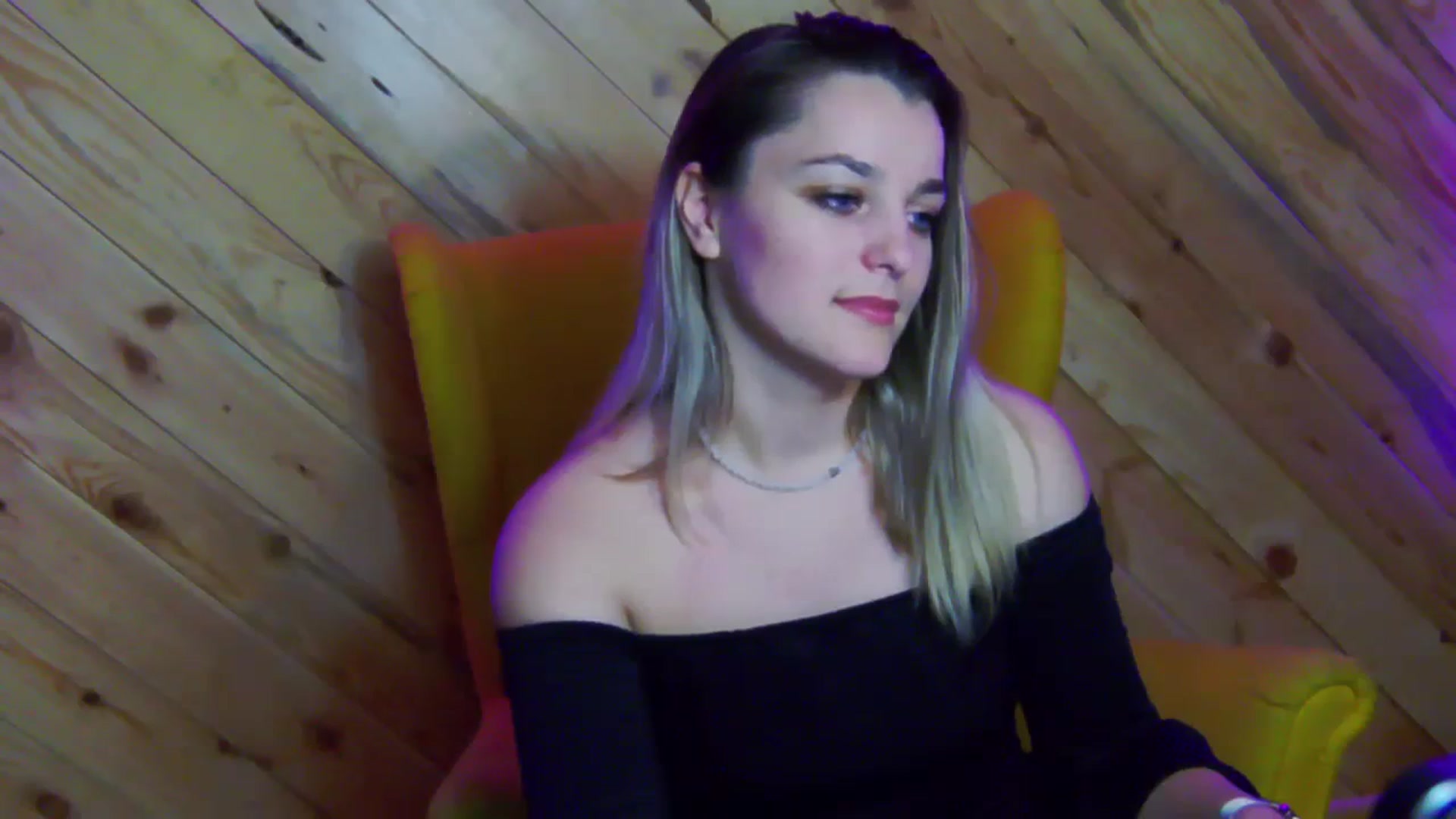 Gallery image thumbnail from Leyla_T's myfreecams stream on, 02/09/2024, 03:36 image 4 of 20