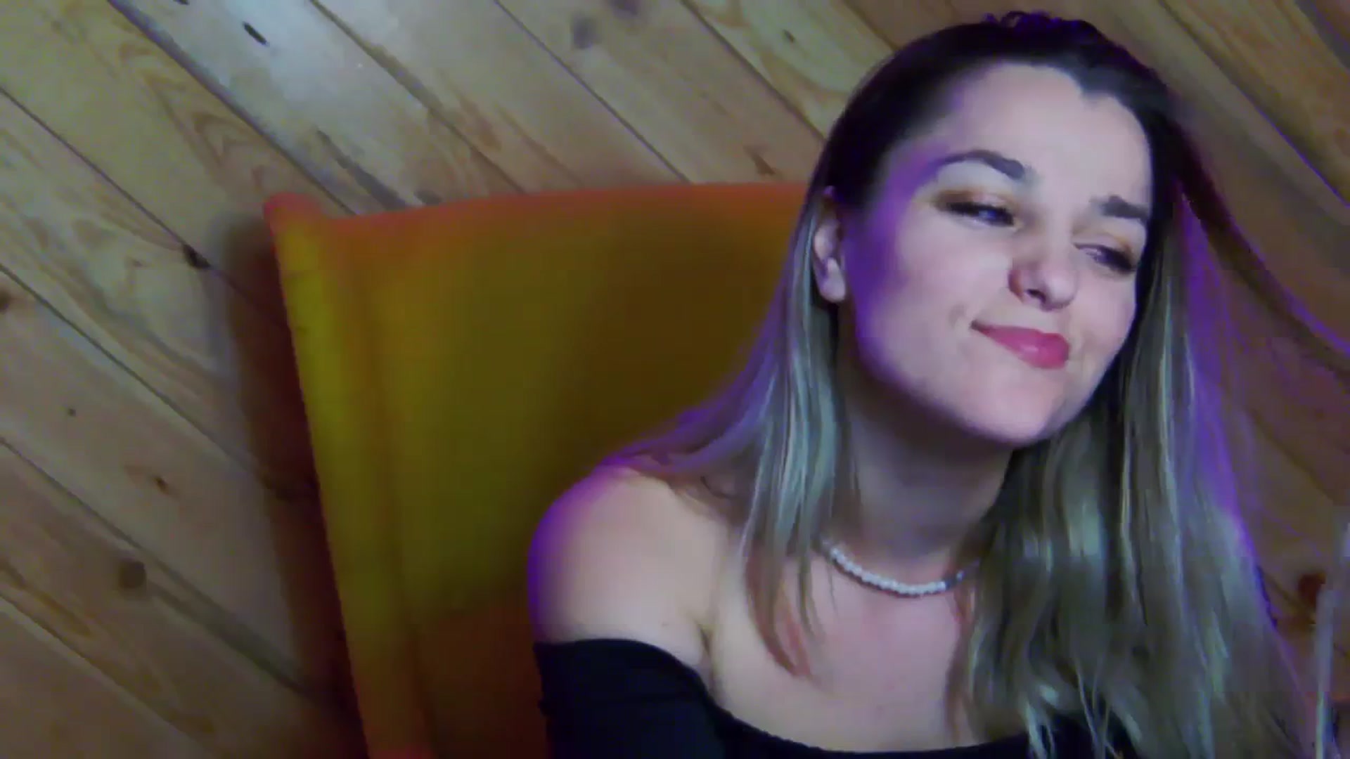 Gallery image thumbnail from Leyla_T's myfreecams stream on, 02/09/2024, 03:36 image 7 of 20