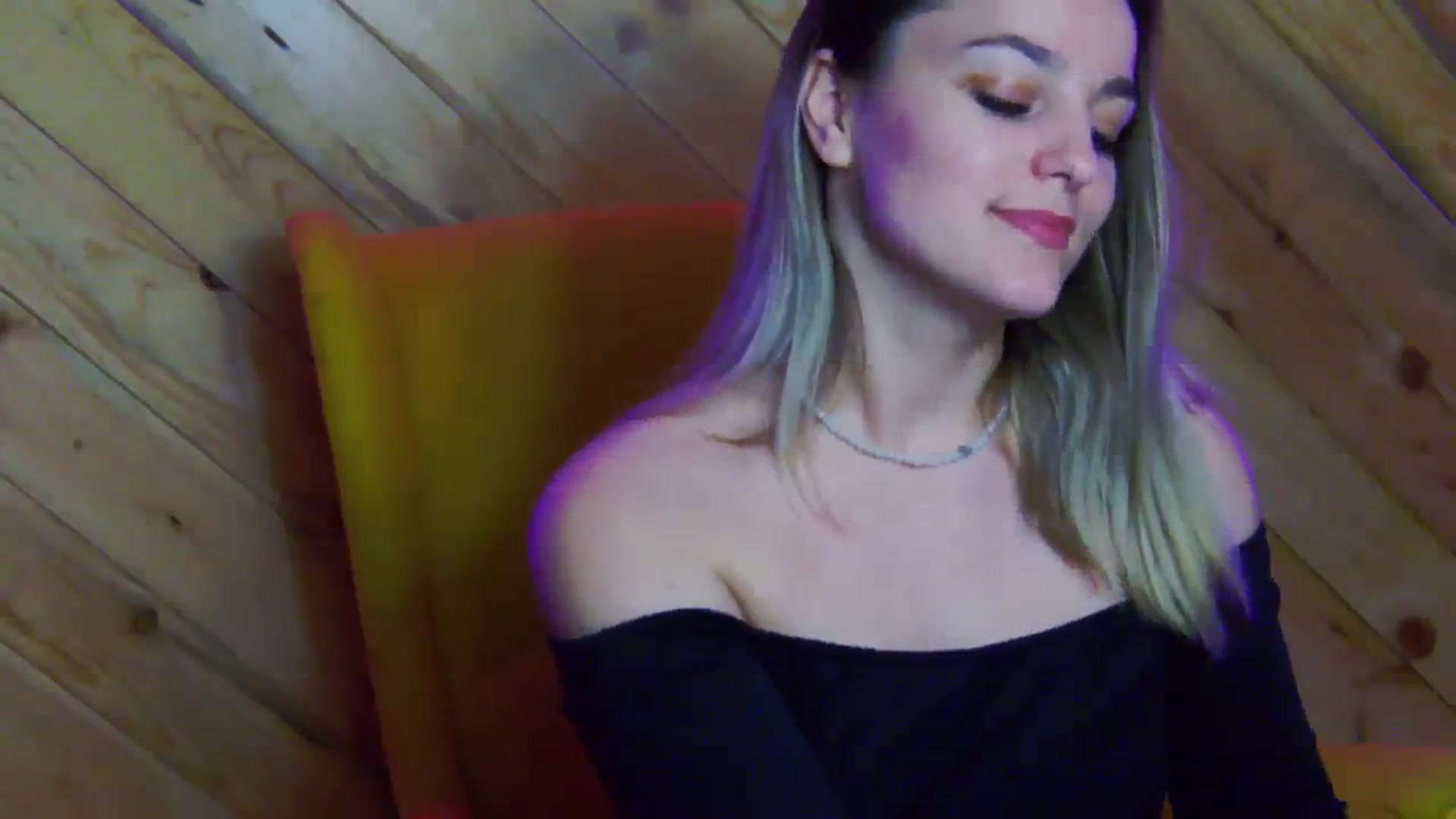 Gallery image thumbnail from Leyla_T's myfreecams stream on, 02/09/2024, 03:36 image 6 of 20