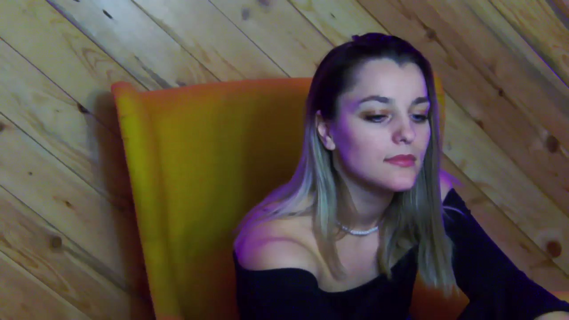 Gallery image thumbnail from Leyla_T's myfreecams stream on, 02/09/2024, 03:36 image 8 of 20