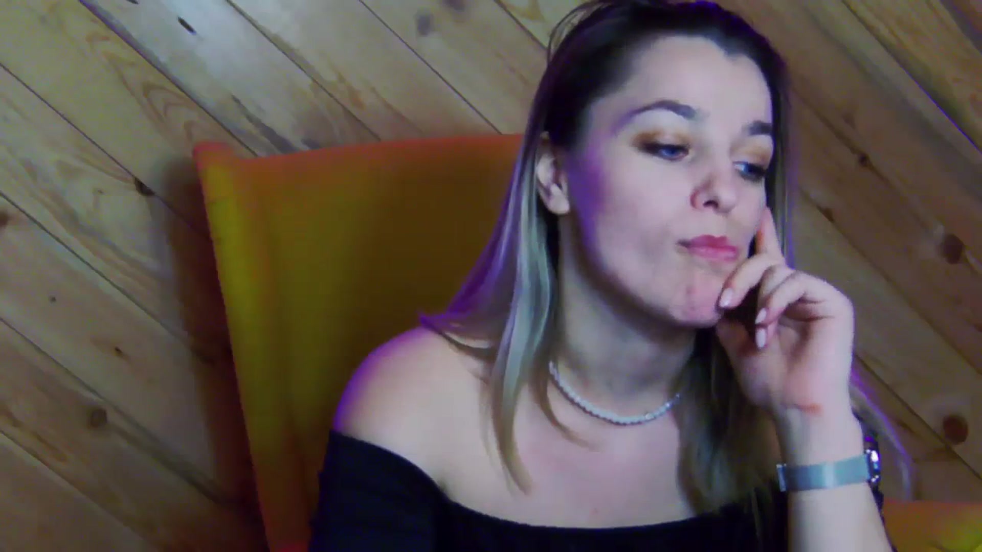 Gallery image thumbnail from Leyla_T's myfreecams stream on, 02/09/2024, 03:36 image 10 of 20