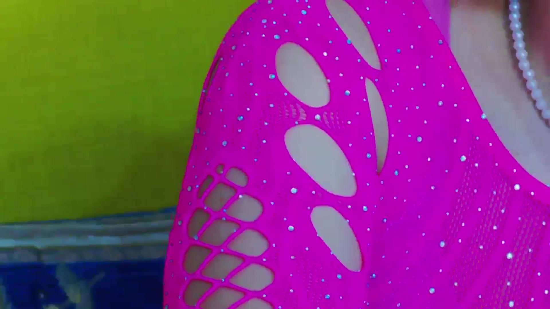 Gallery image thumbnail from Leyla_T's myfreecams stream on, 02/14/2024, 24:39 image 4 of 20