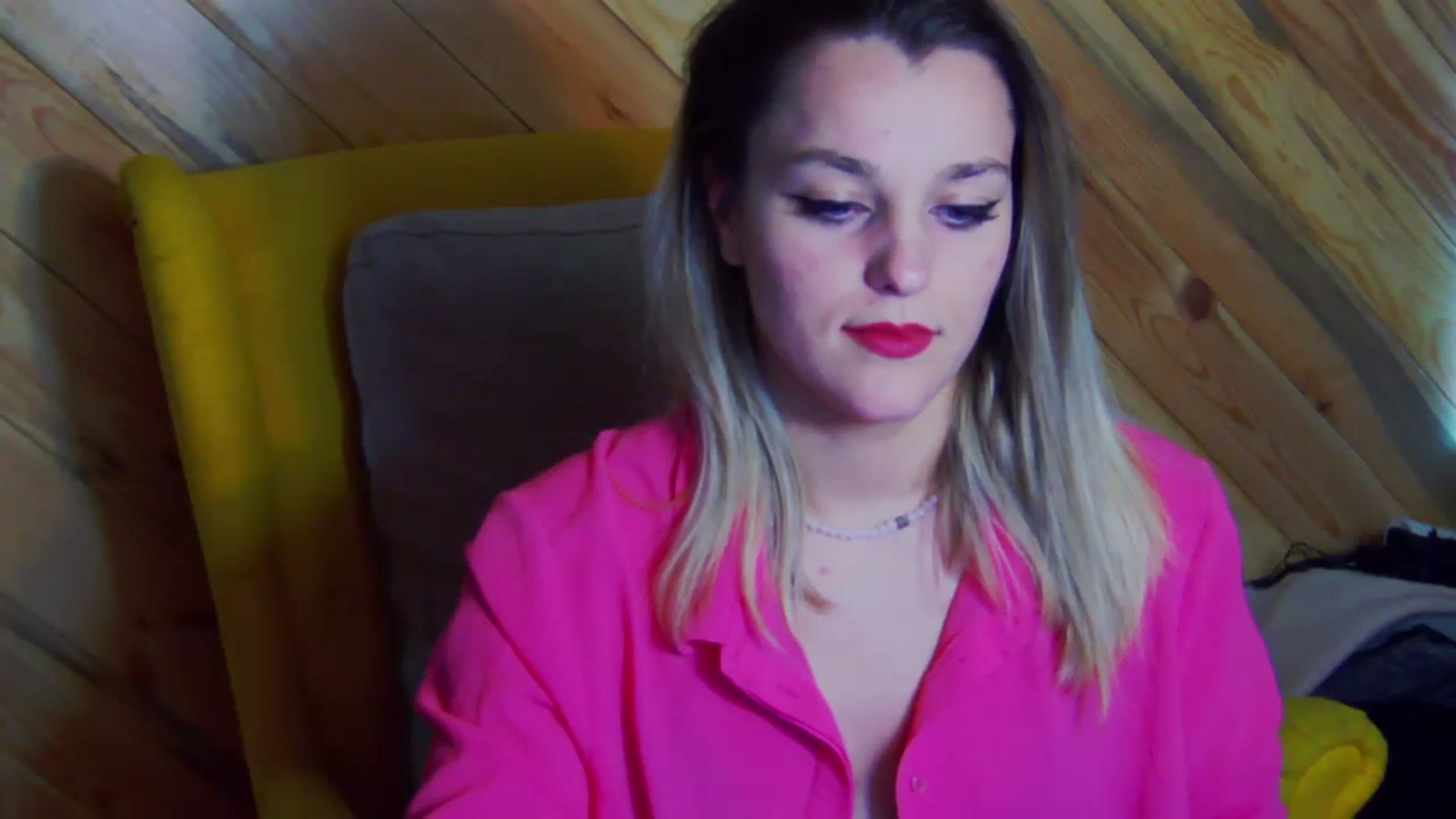 Gallery image thumbnail from Leyla_T's myfreecams stream on, 02/18/2024, 02:05 image 12 of 20