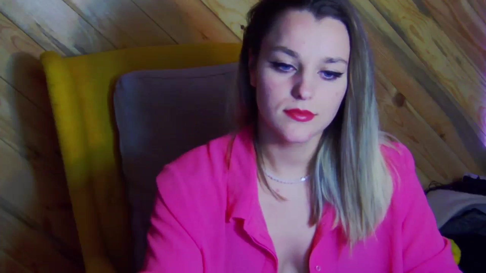 Gallery image thumbnail from Leyla_T's myfreecams stream on, 02/18/2024, 02:05 image 14 of 20