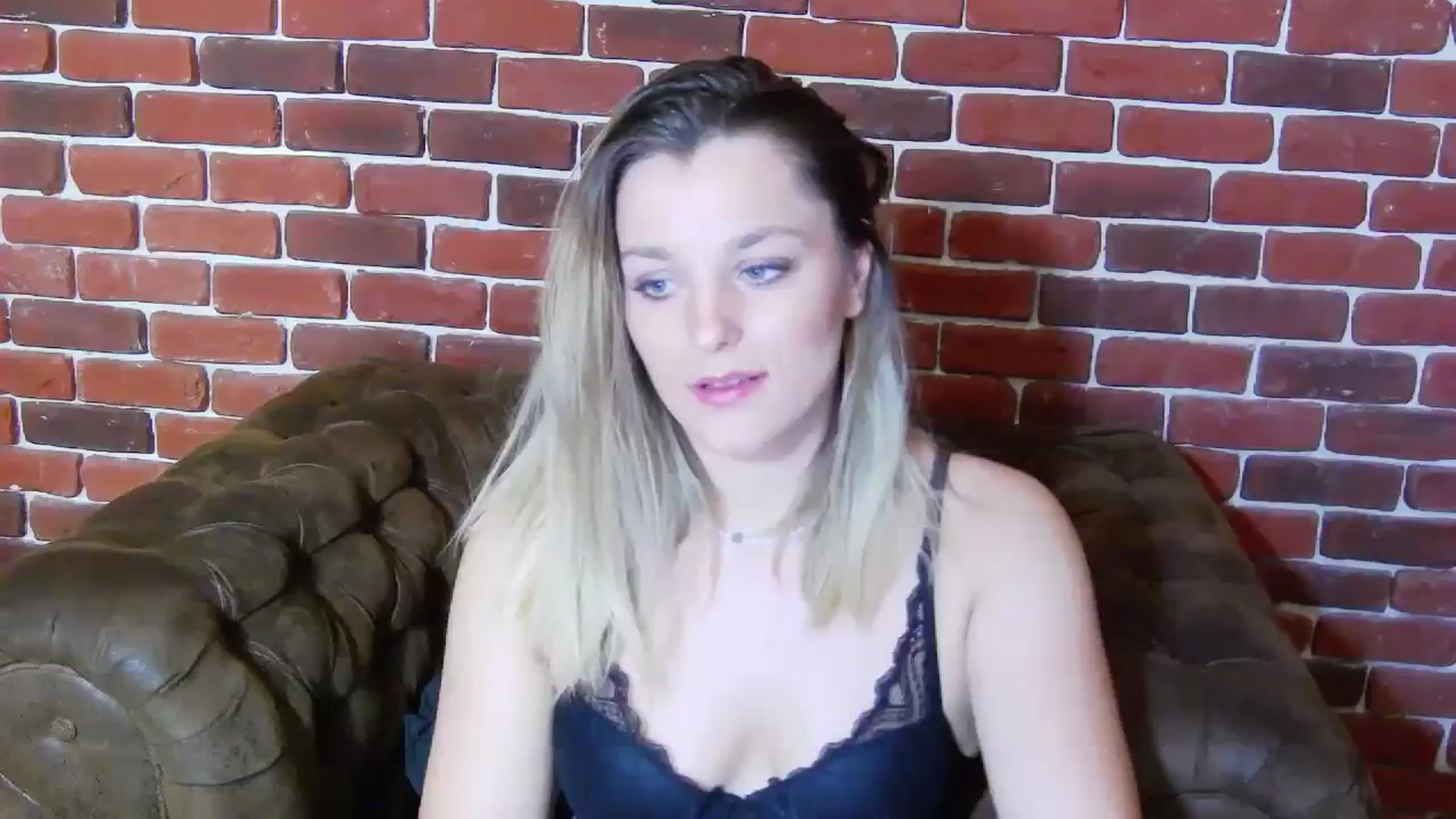 Gallery image thumbnail from Leyla_T's myfreecams stream on, 02/22/2024, 02:49 image 1 of 20