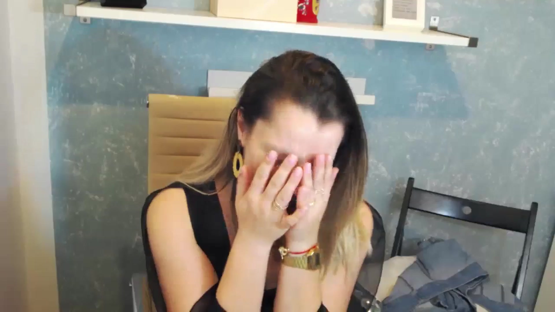 Gallery image thumbnail from Leyla_T's myfreecams stream on, 03/01/2024, 01:05 image 13 of 20