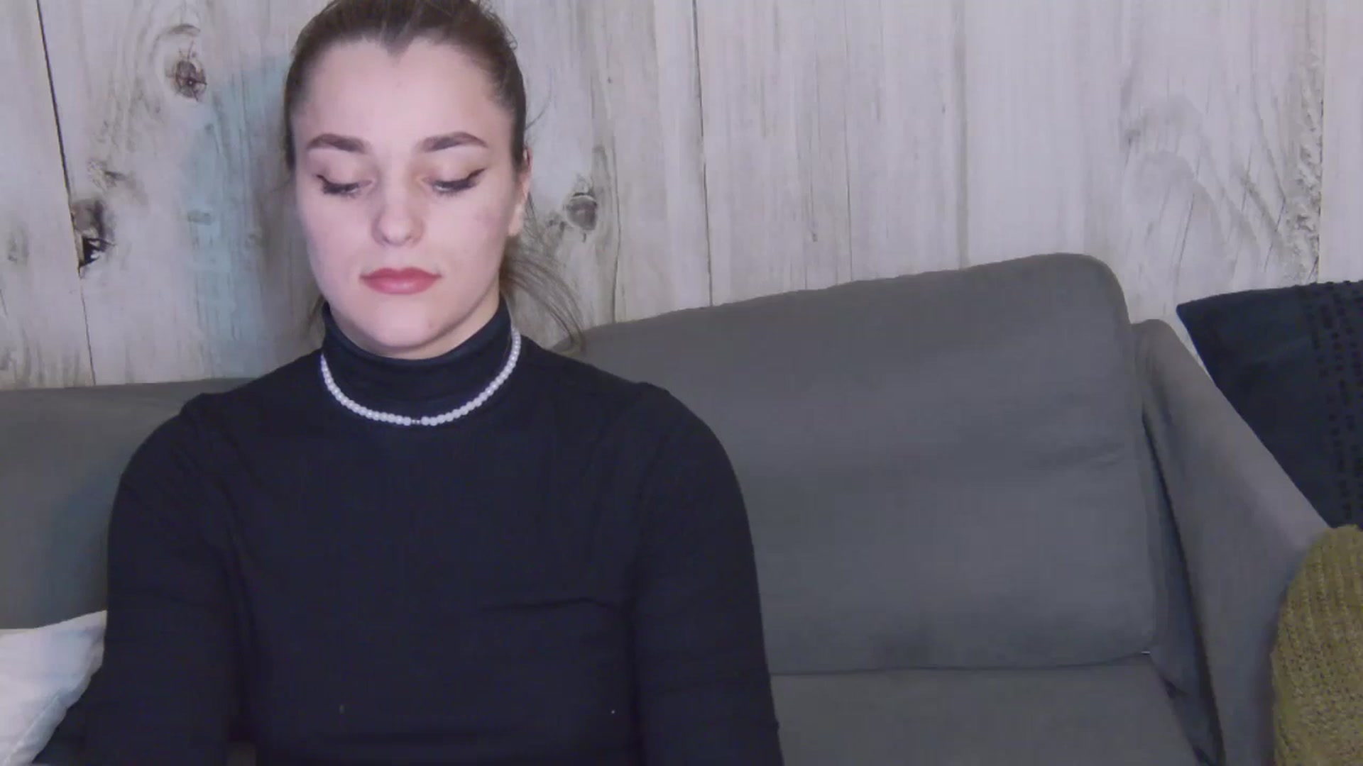Gallery image thumbnail from Leyla_T's myfreecams stream on, 03/05/2024, 01:35 image 19 of 20