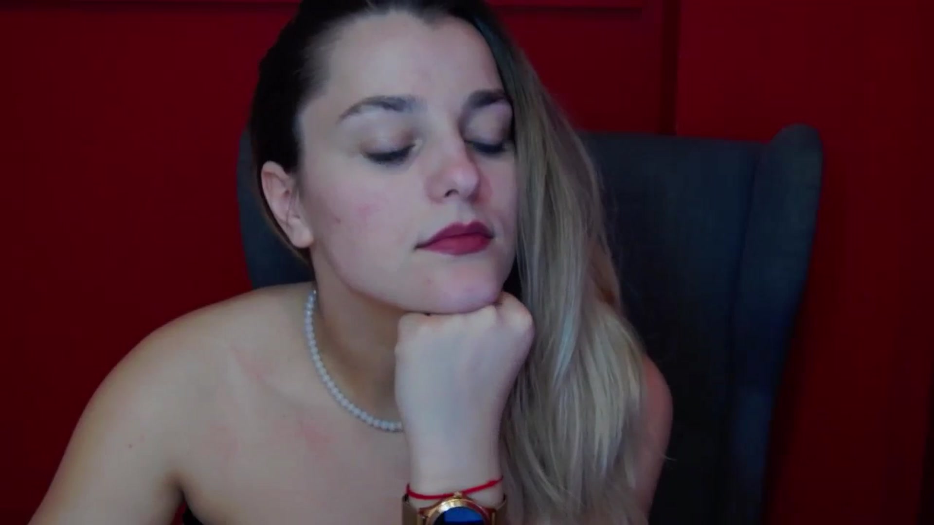 Gallery image thumbnail from Leyla_T's myfreecams stream on, 03/14/2024, 01:53 image 20 of 20