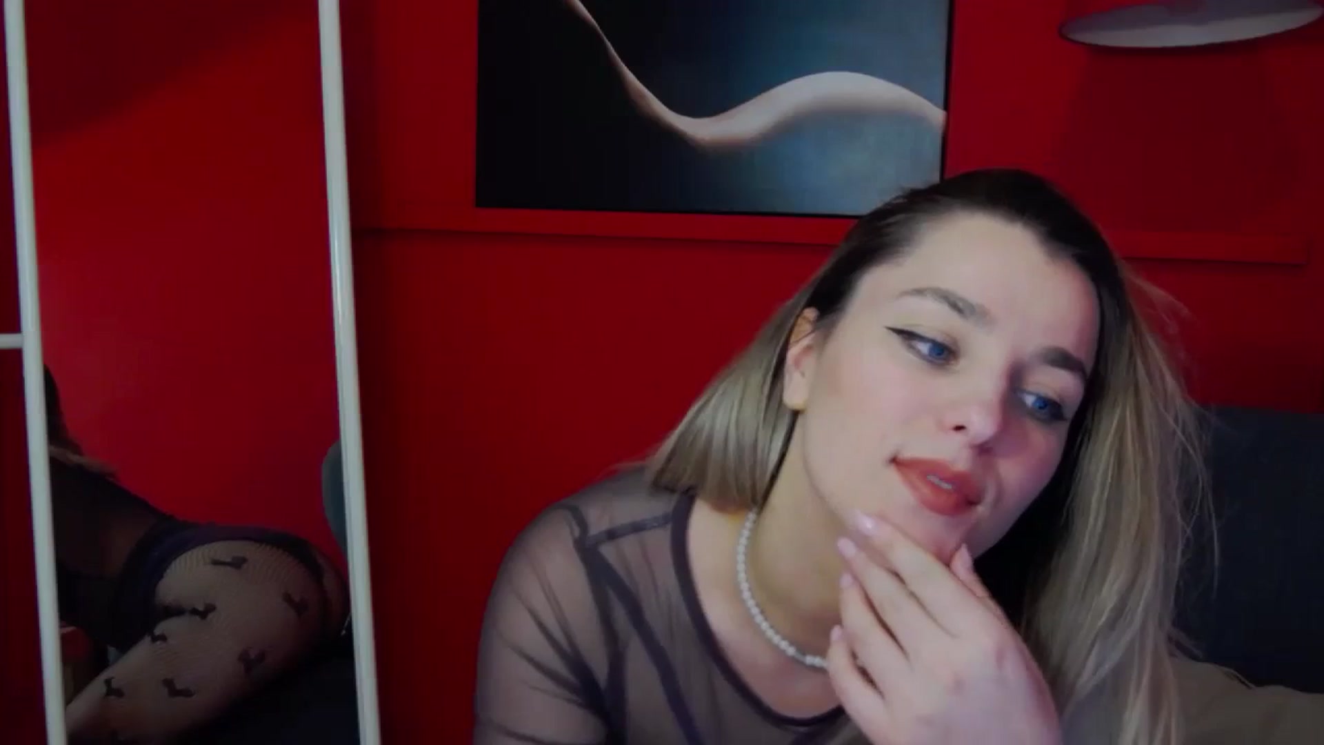 Gallery image thumbnail from Leyla_T's myfreecams stream on, 03/14/2024, 23:54 image 11 of 20
