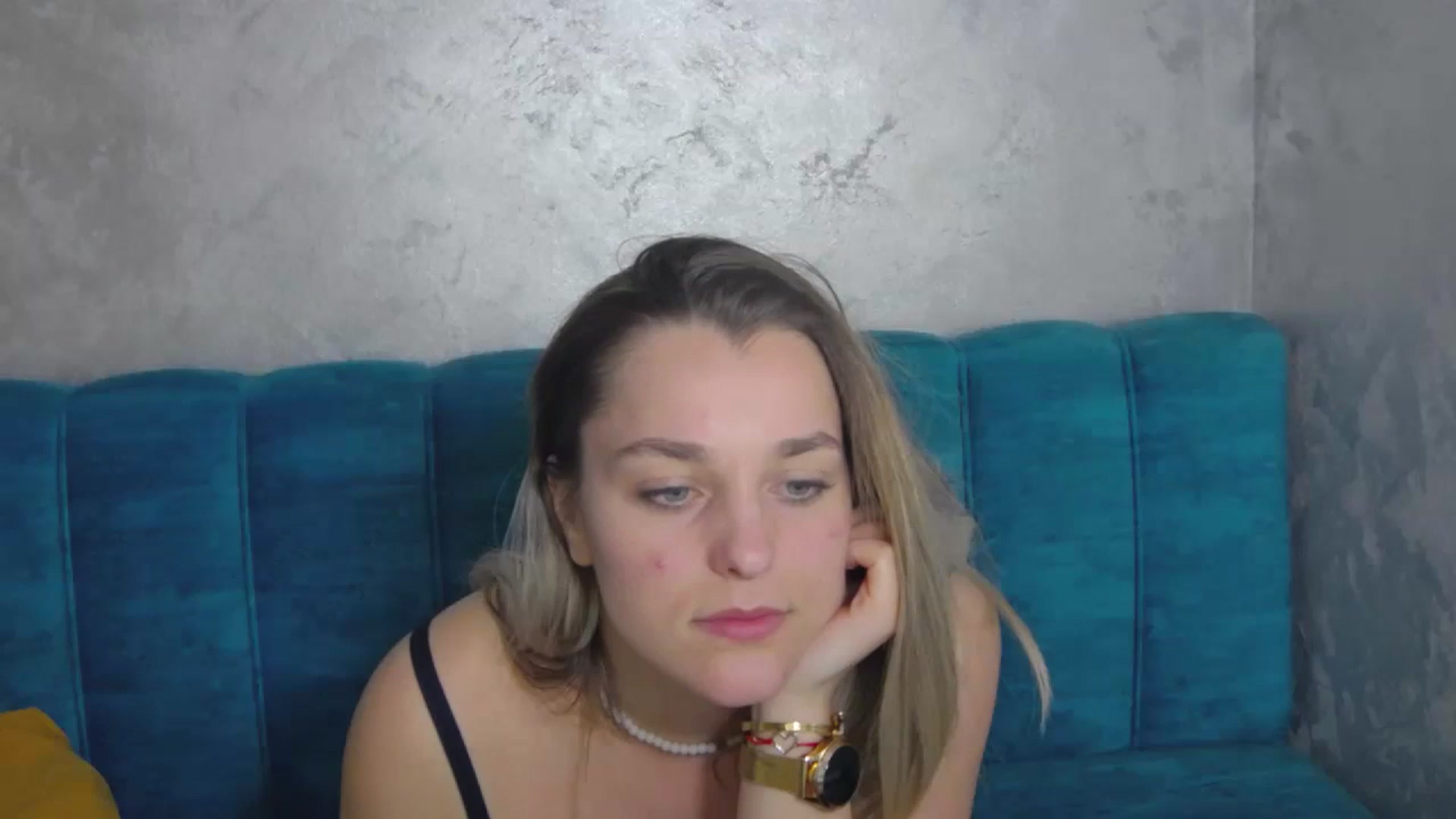 Gallery image thumbnail from Leyla_T's myfreecams stream on, 03/18/2024, 02:42 image 13 of 20
