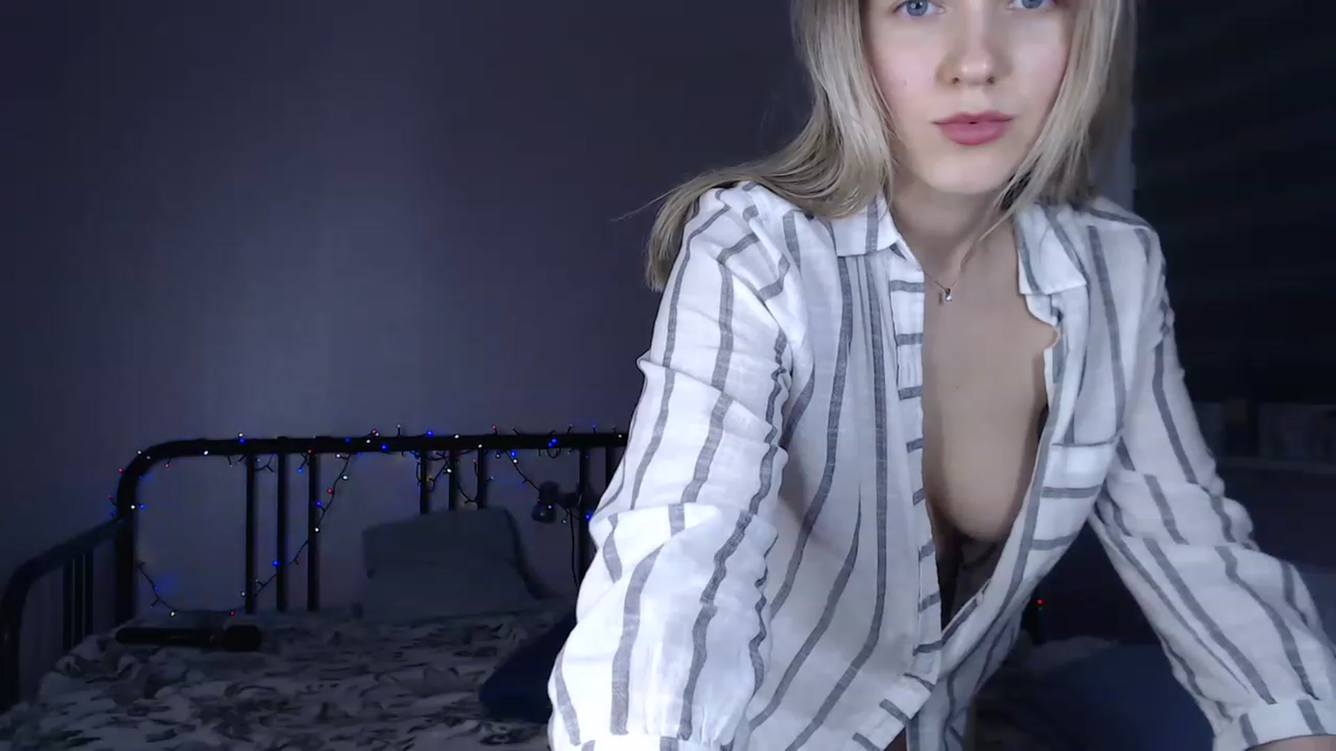 Gallery image thumbnail from Li_lit's myfreecams stream on, 12/11/2022, 01:02 image 18 of 20