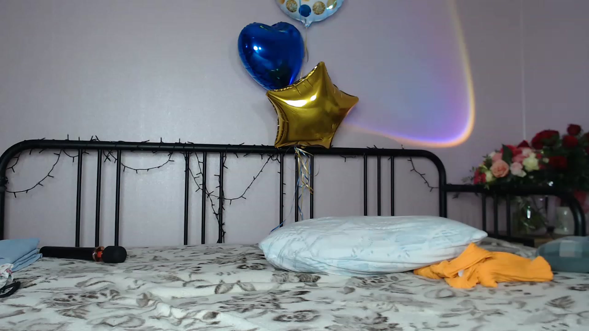 Gallery image thumbnail from Li_lit's myfreecams stream on, 02/07/2023, 23:52 image 10 of 20