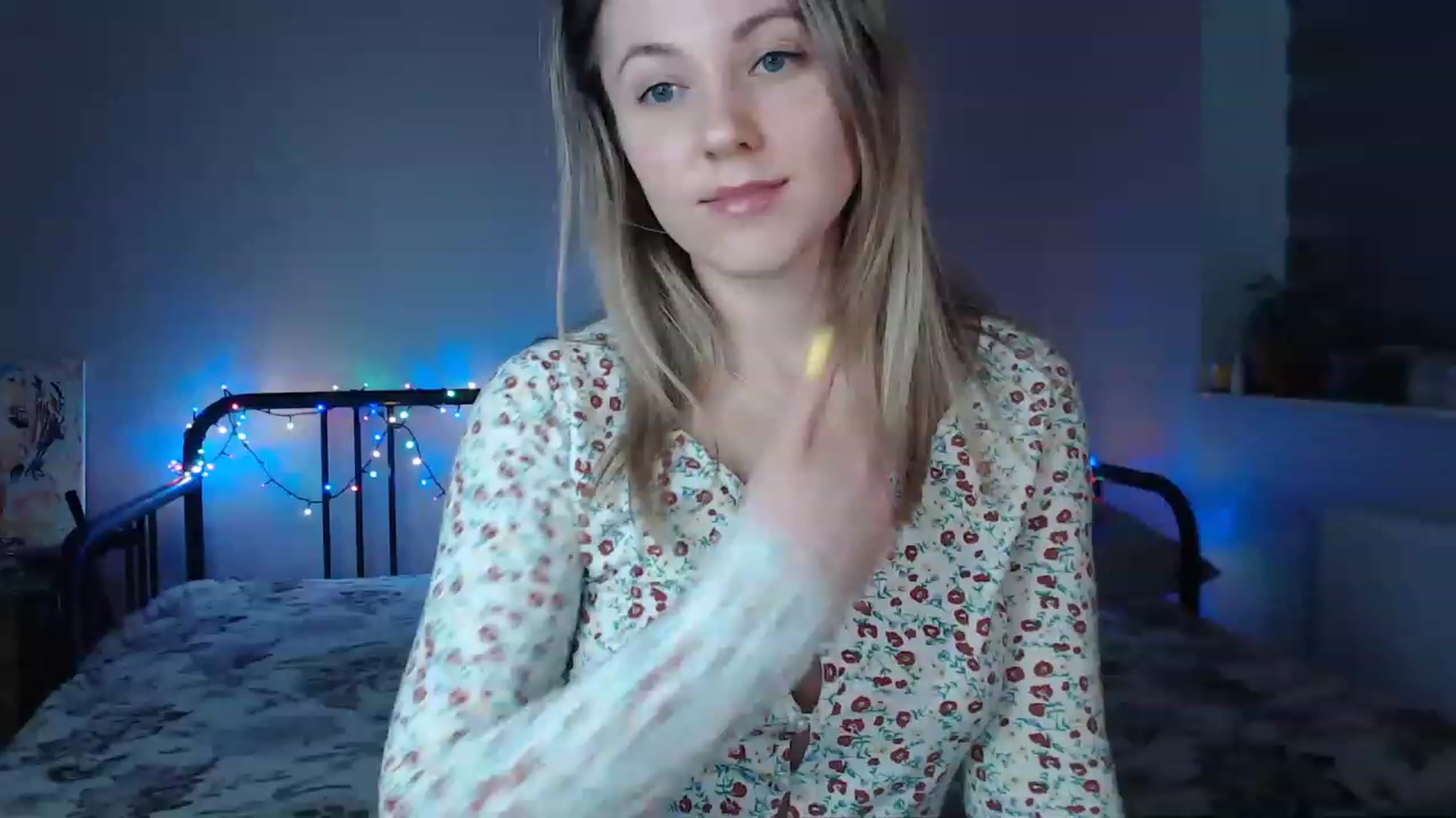 Gallery image thumbnail from Li_lit's myfreecams stream on, 04/01/2023, 22:35 image 19 of 20