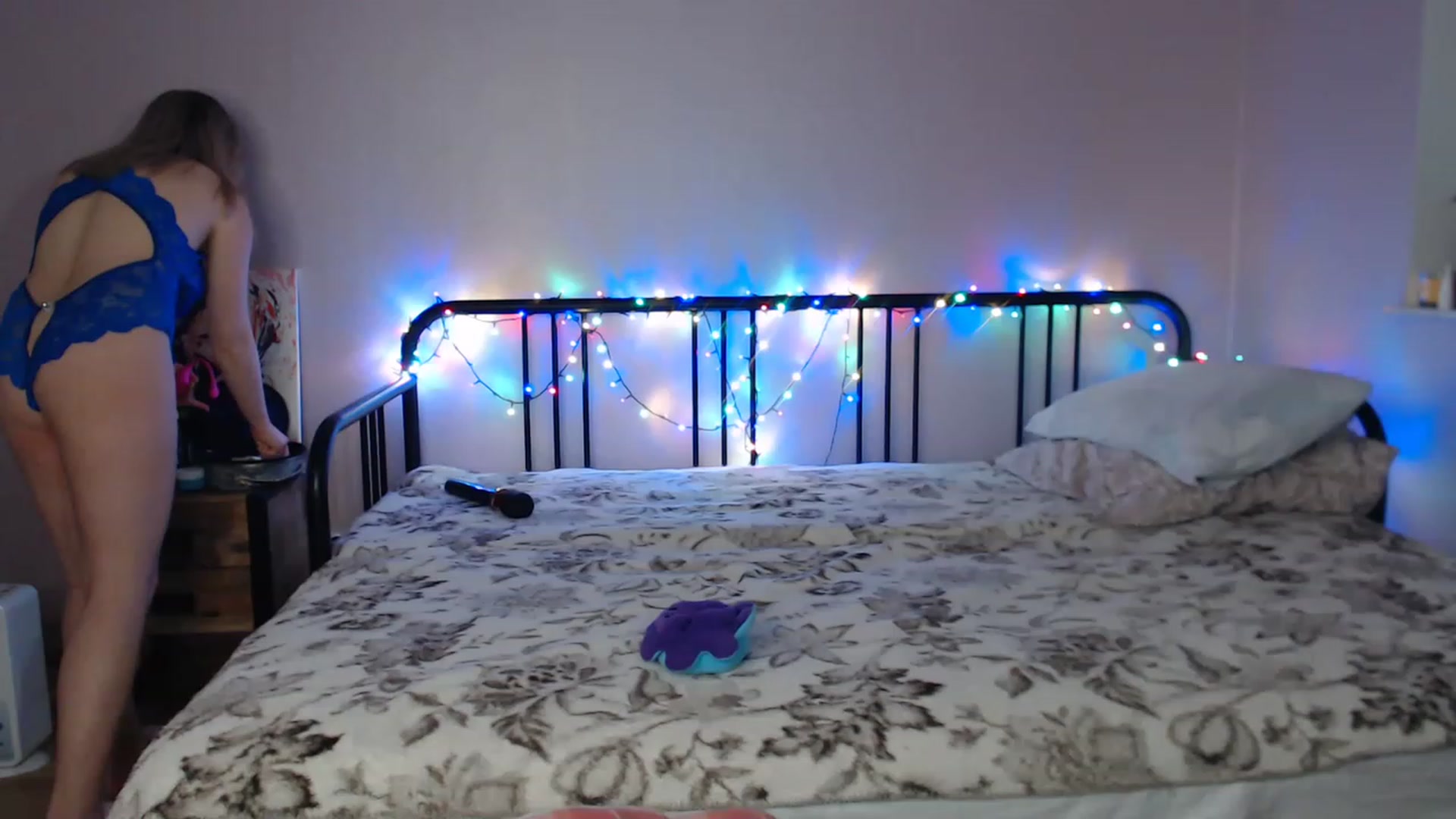 Gallery image thumbnail from Li_lit's myfreecams stream on, 04/02/2023, 23:41 image 10 of 20