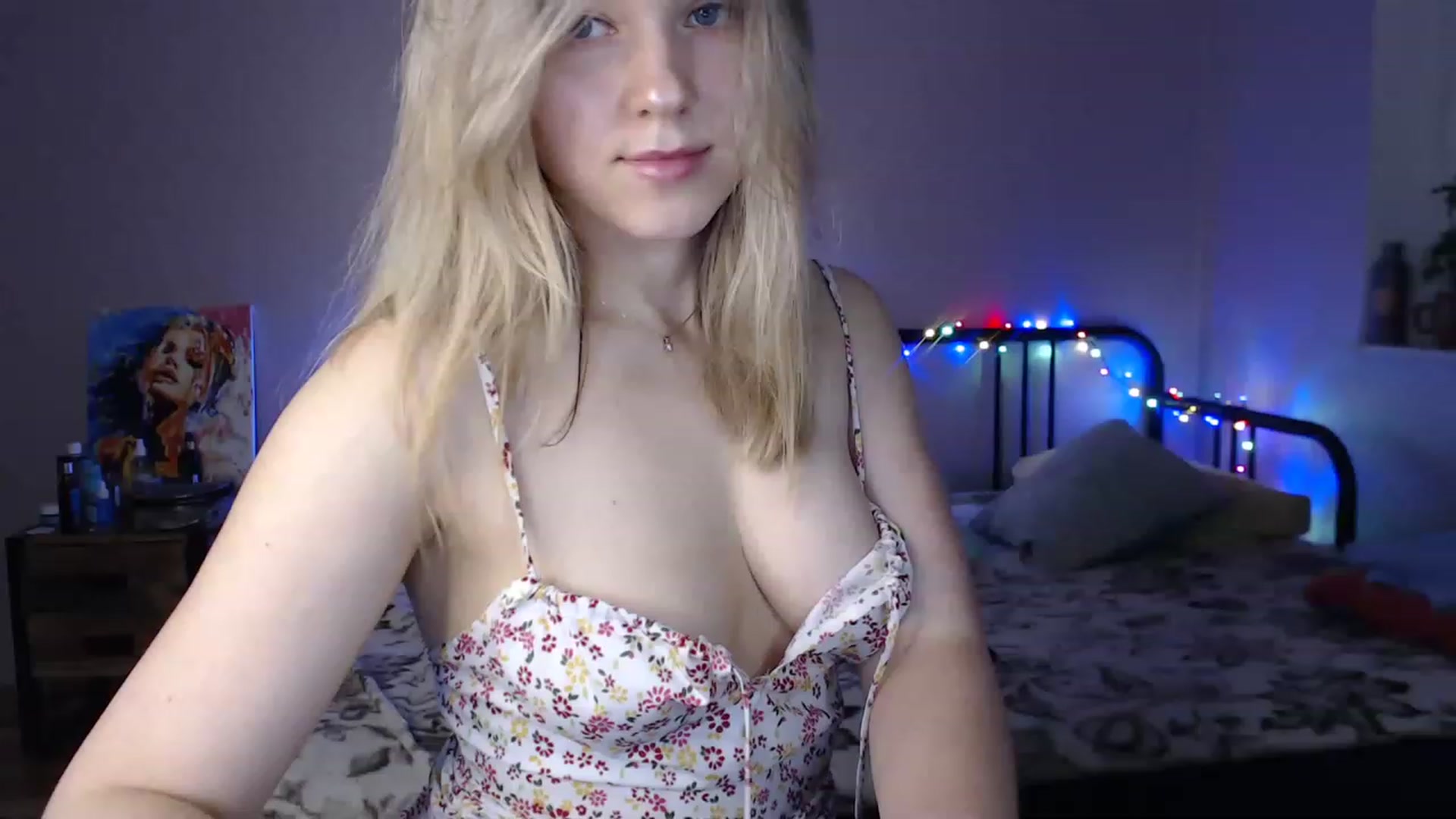 Gallery image thumbnail from Li_lit's myfreecams stream on, 05/06/2023, 22:45 image 6 of 20