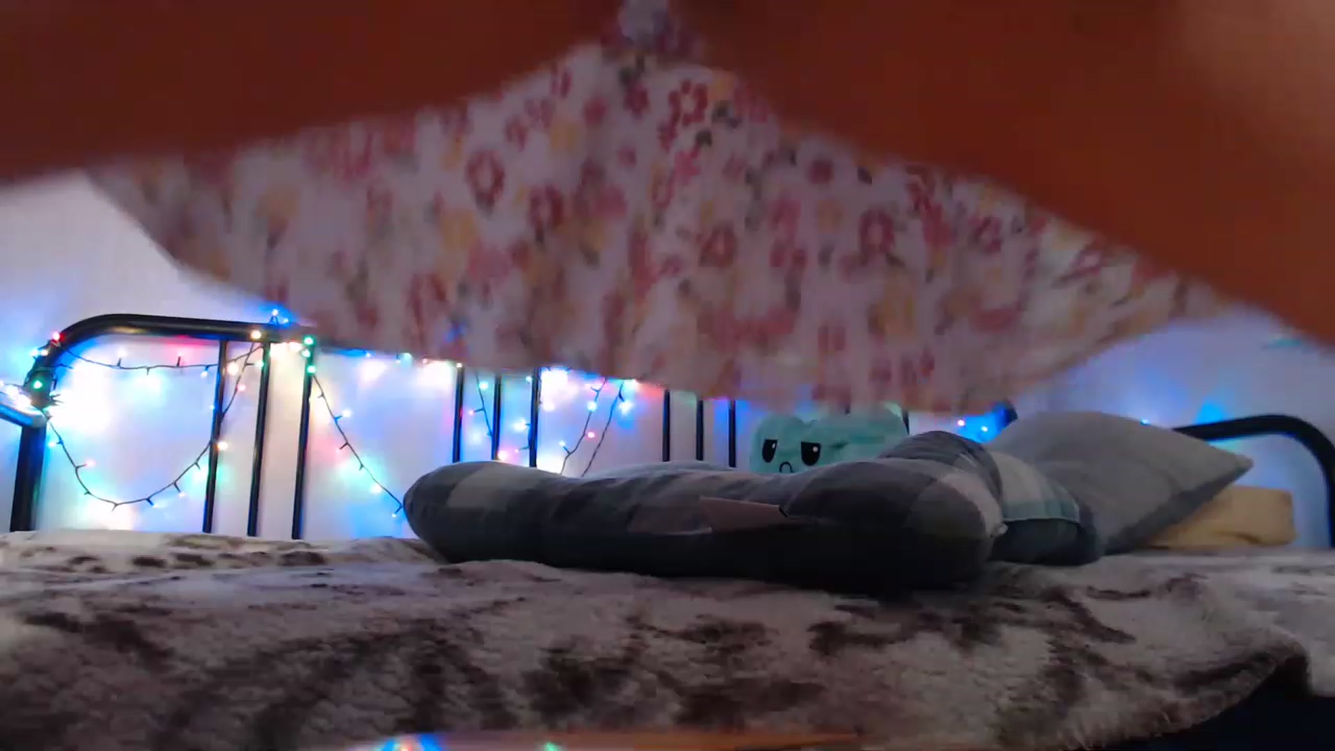 Gallery image thumbnail from Li_lit's myfreecams stream on, 05/06/2023, 23:55 image 4 of 20