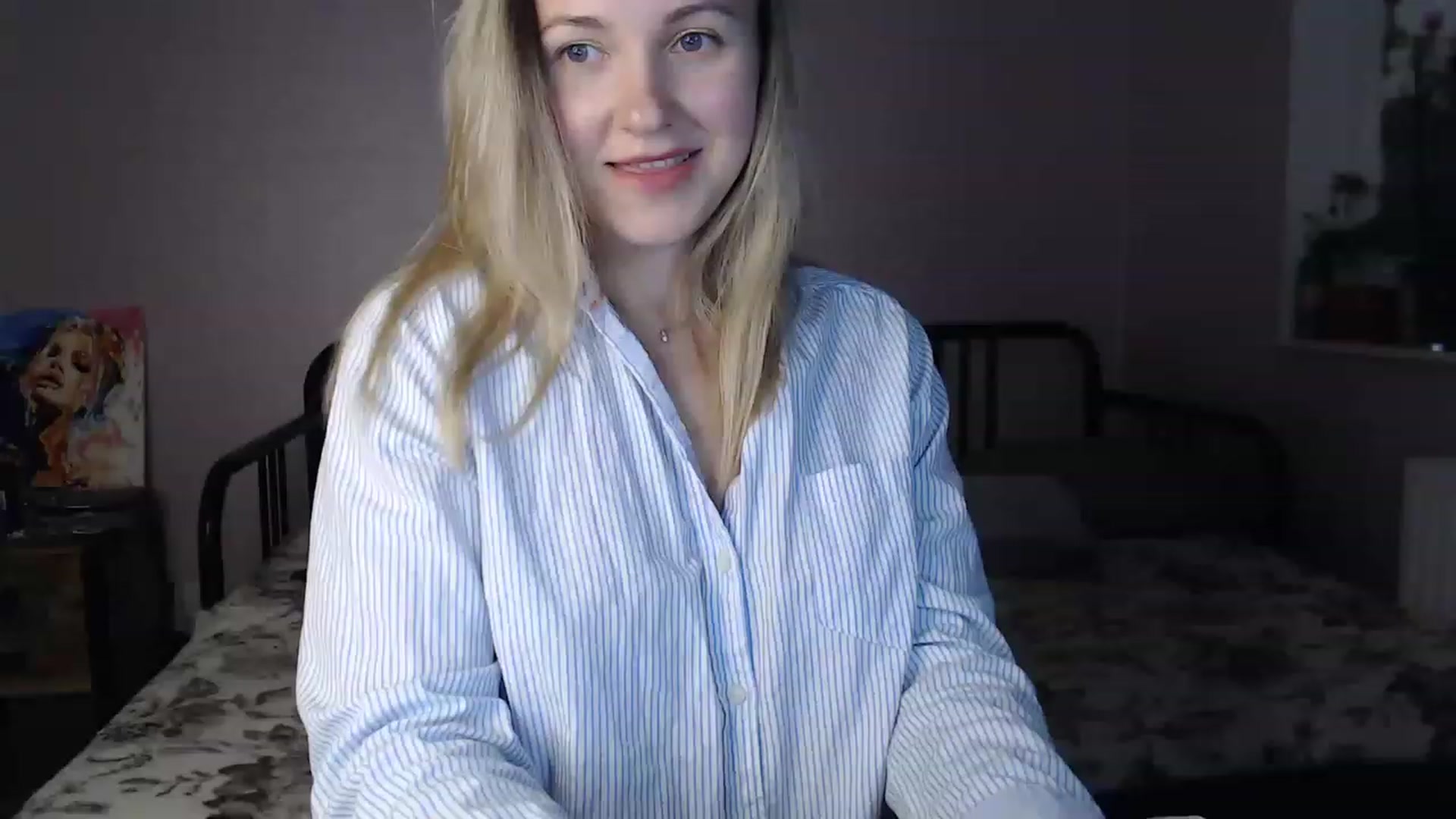 Gallery image thumbnail from Li_lit's myfreecams stream on, 06/04/2023, 22:41 image 5 of 20