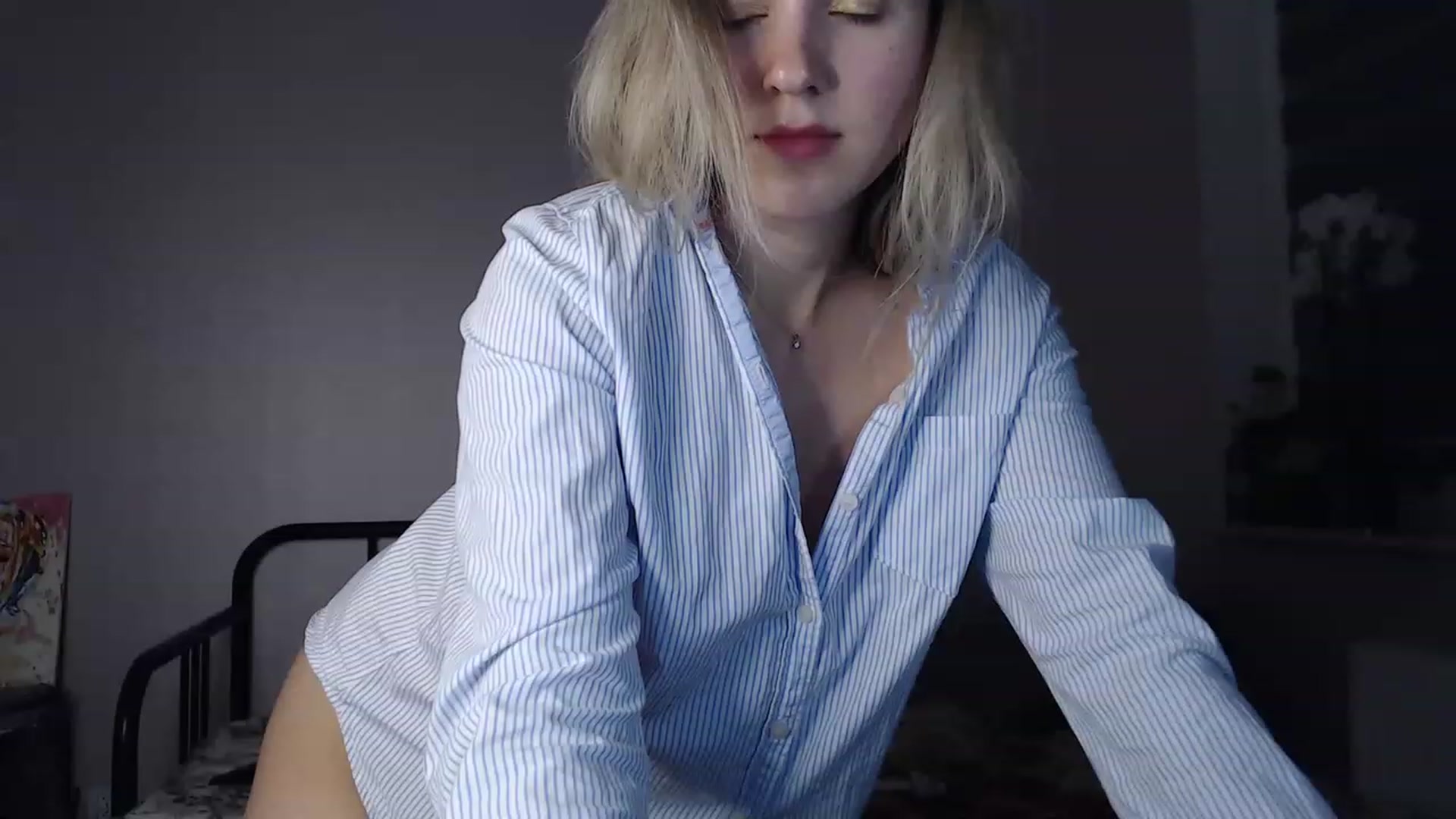 Gallery image thumbnail from Li_lit's myfreecams stream on, 06/04/2023, 22:41 image 15 of 20