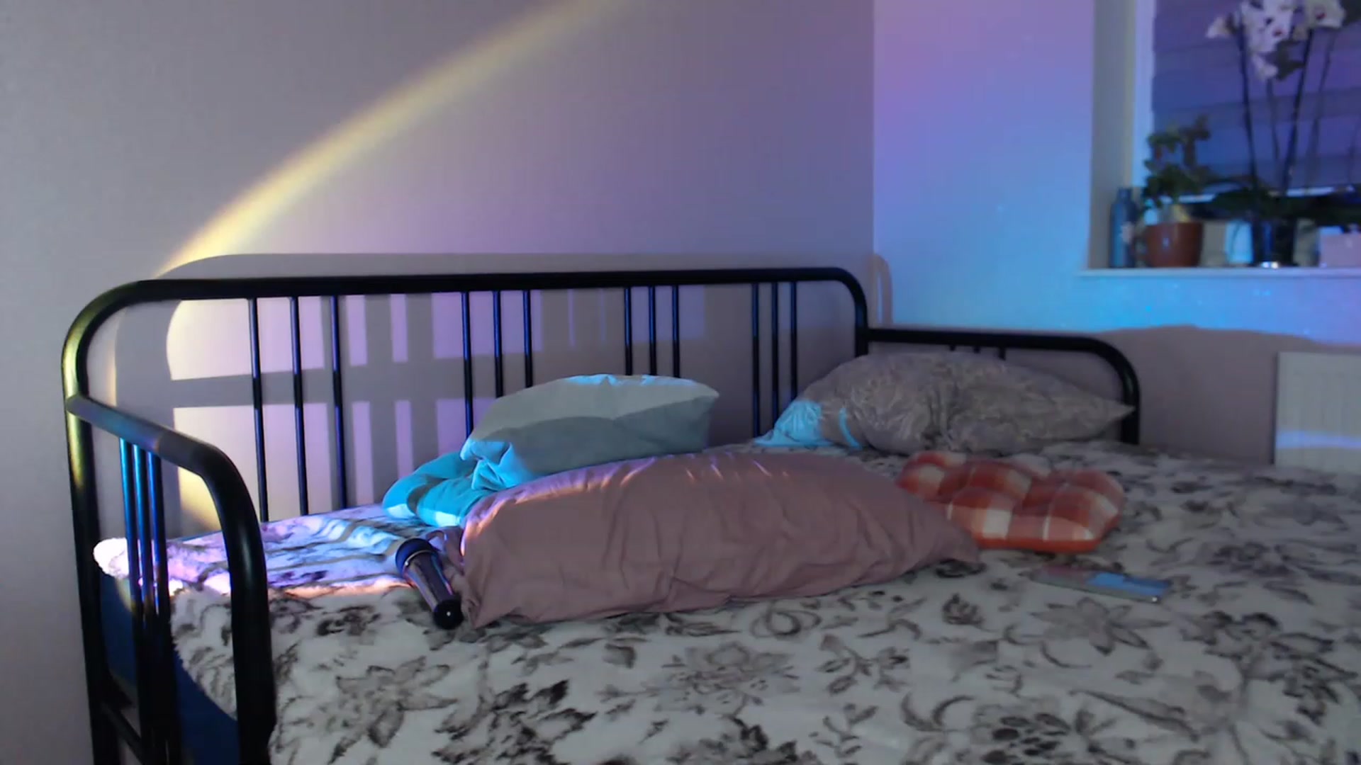 Gallery image thumbnail from Li_lit's myfreecams stream on, 06/16/2023, 23:53 image 8 of 20