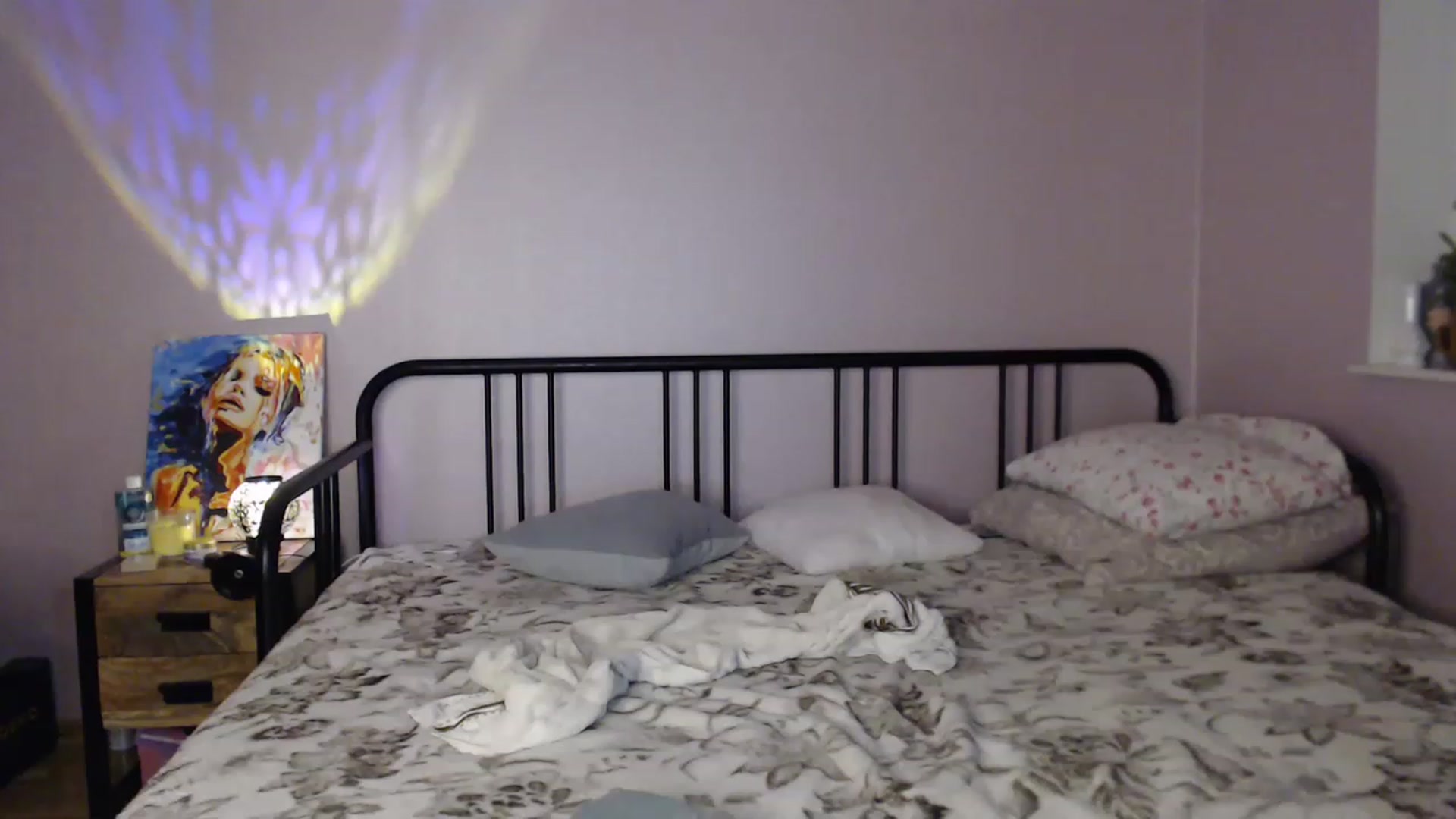 Gallery image thumbnail from Li_lit's myfreecams stream on, 06/24/2023, 23:22 image 3 of 20