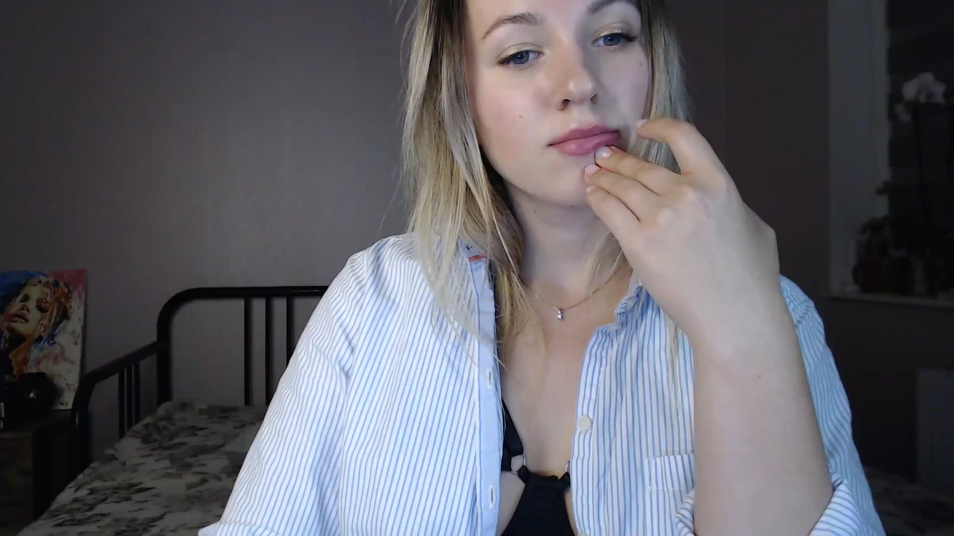 Gallery image thumbnail from Li_lit's myfreecams stream on, 07/05/2023, 22:54 image 18 of 20