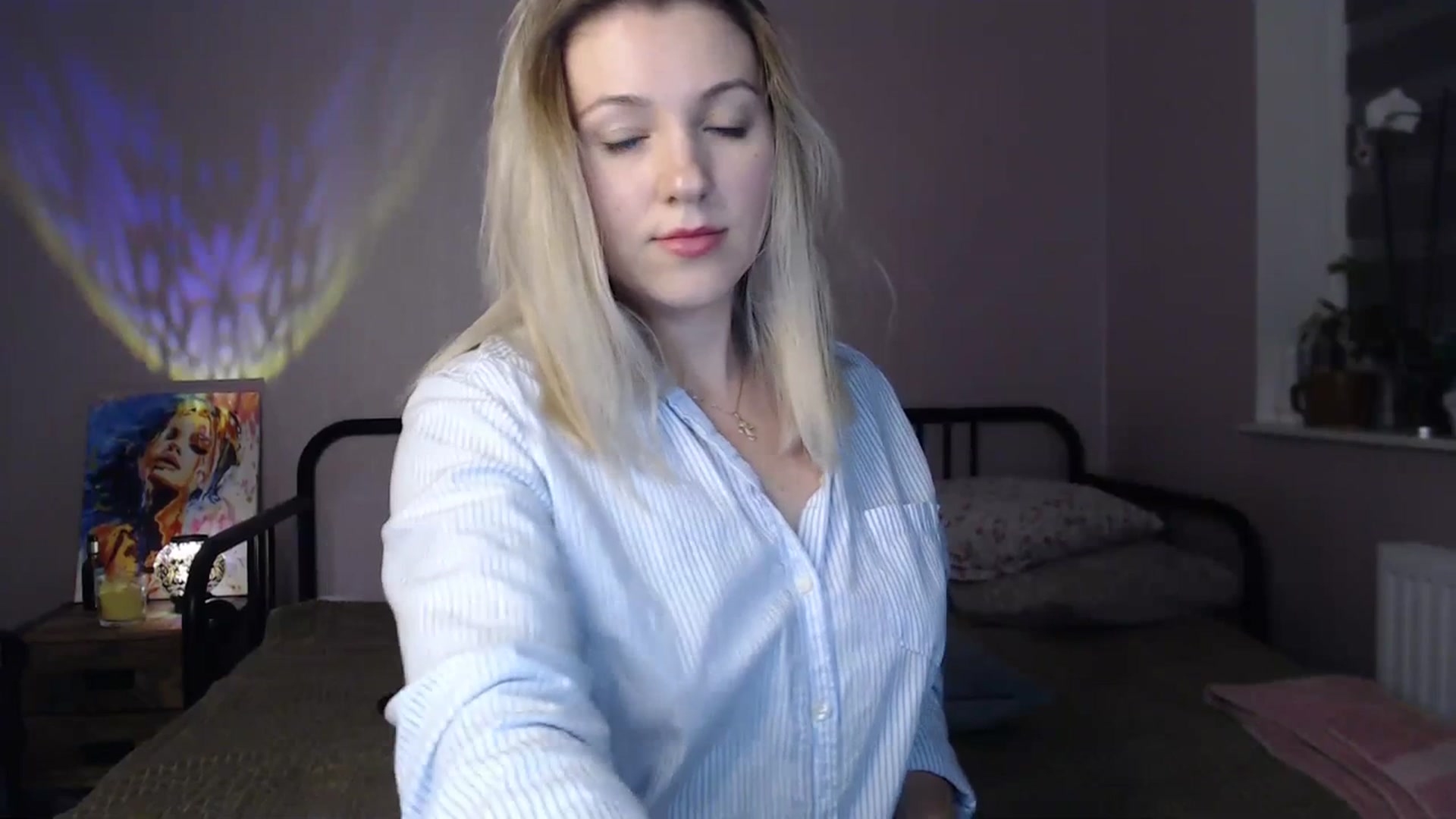 Gallery image thumbnail from Li_lit's myfreecams stream on, 07/14/2023, 23:20 image 12 of 20