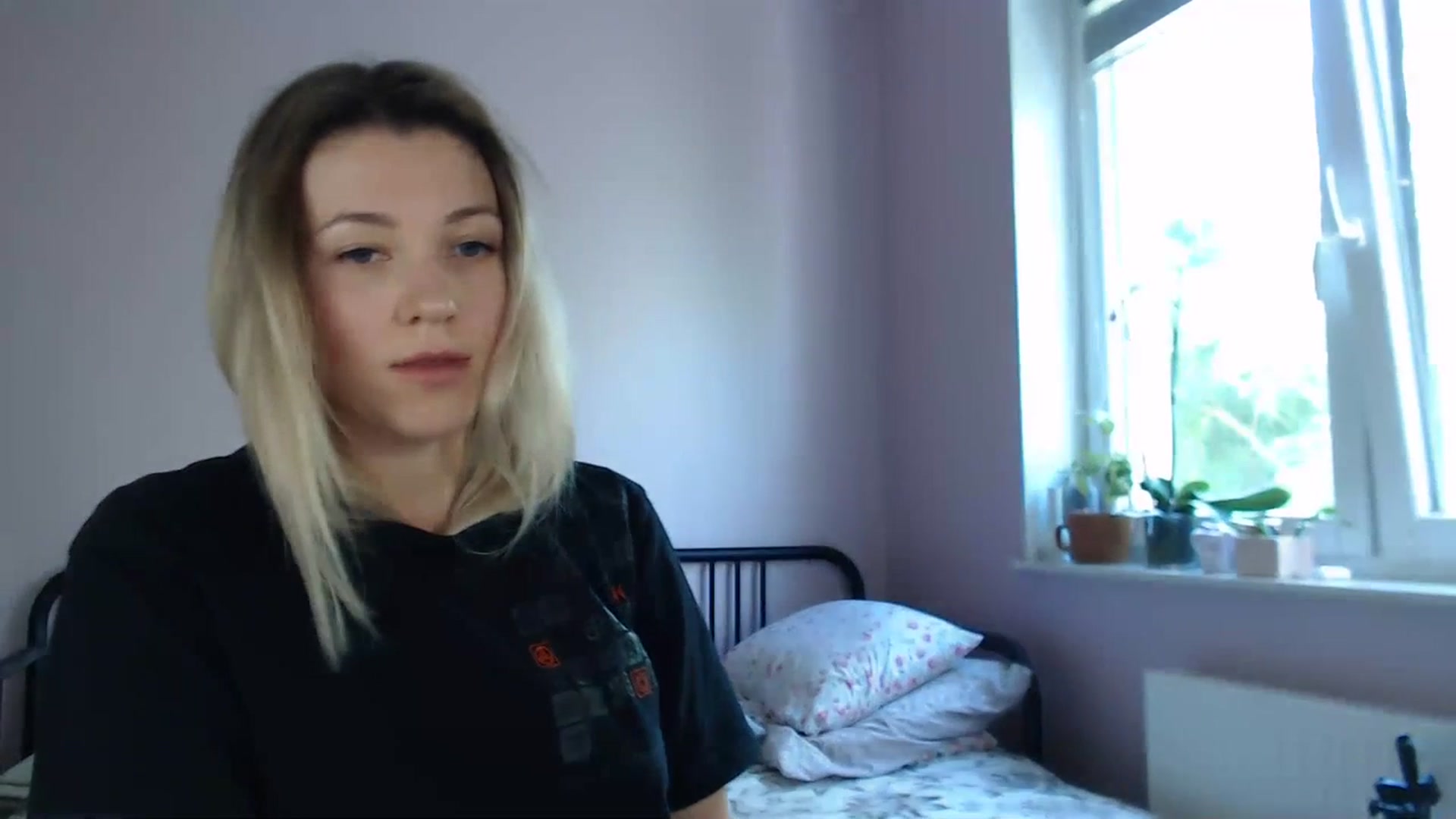 Gallery image thumbnail from Li_lit's myfreecams stream on, 07/15/2023, 12:44 image 11 of 20