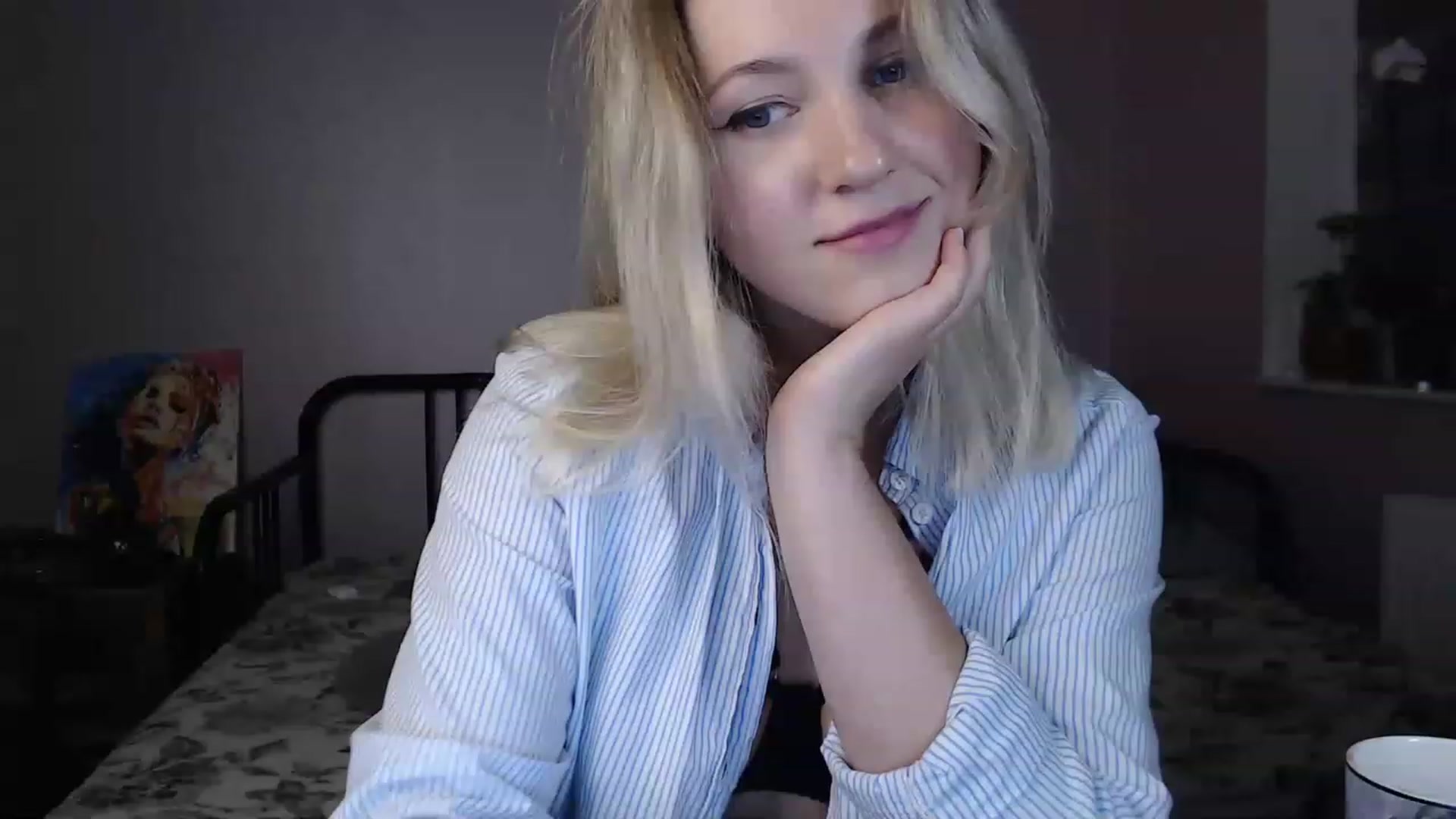 Gallery image thumbnail from Li_lit's myfreecams stream on, 07/25/2023, 21:59 image 10 of 20