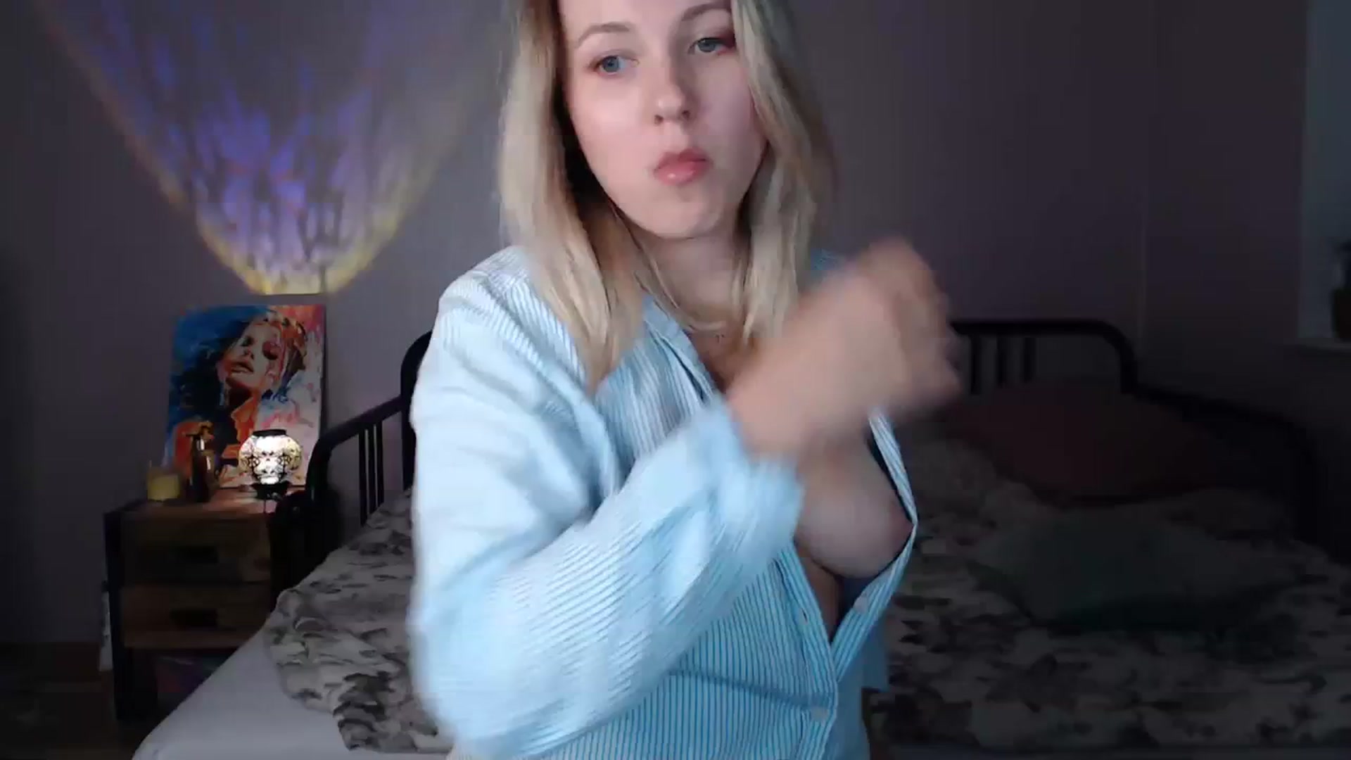 Gallery image thumbnail from Li_lit's myfreecams stream on, 08/03/2023, 22:40 image 13 of 20