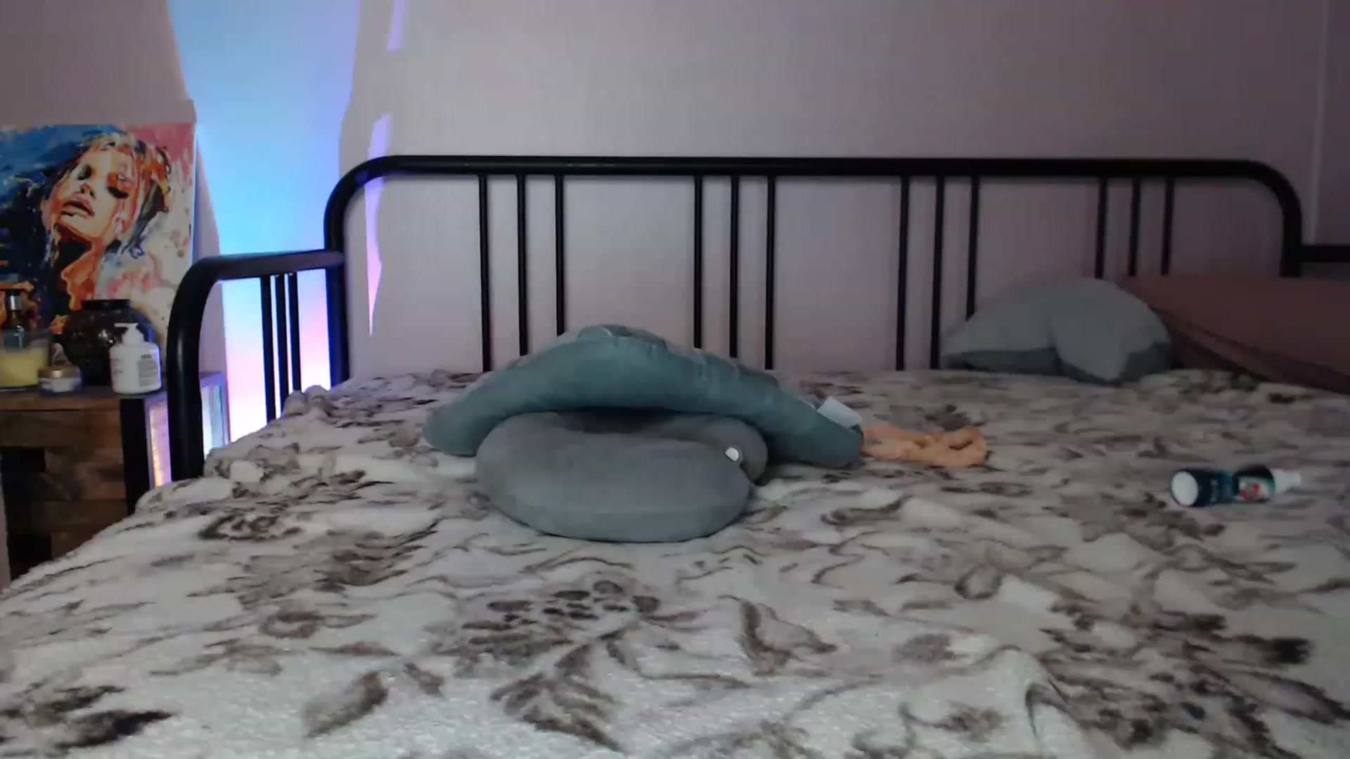 Gallery image thumbnail from Li_lit's myfreecams stream on, 08/14/2023, 22:16 image 1 of 20