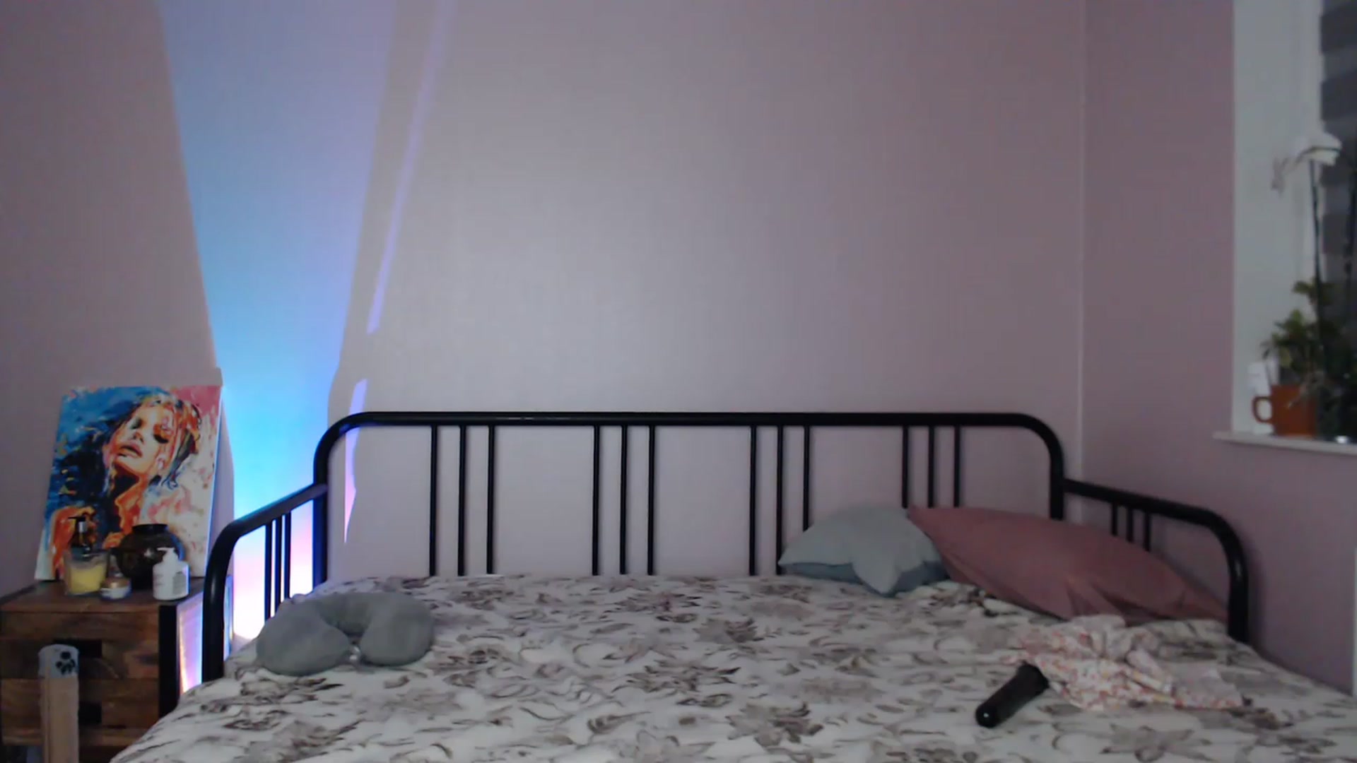 Gallery image thumbnail from Li_lit's myfreecams stream on, 08/14/2023, 22:16 image 9 of 20