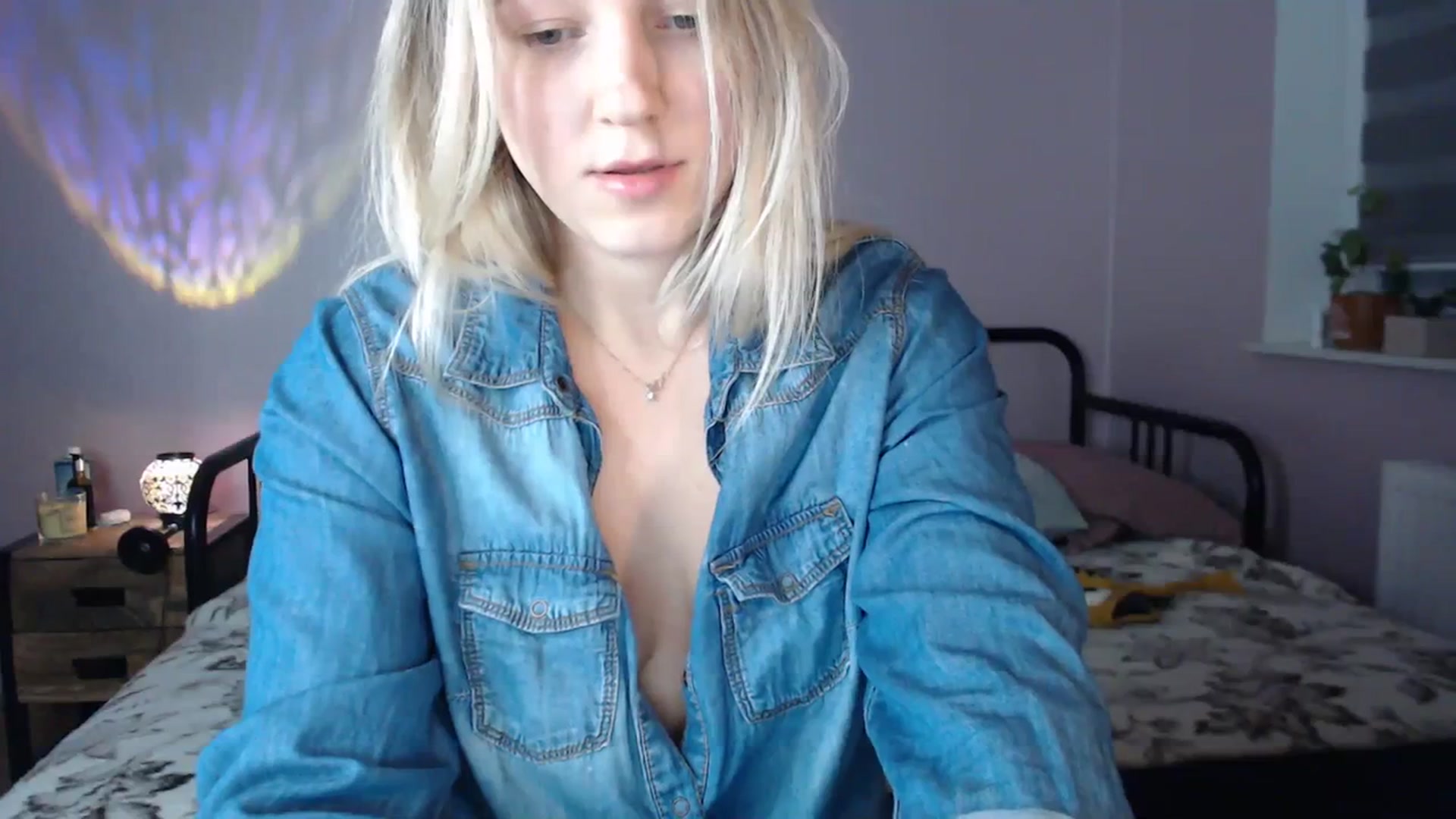 Gallery image thumbnail from Li_lit's myfreecams stream on, 11/22/2023, 24:48 image 10 of 20