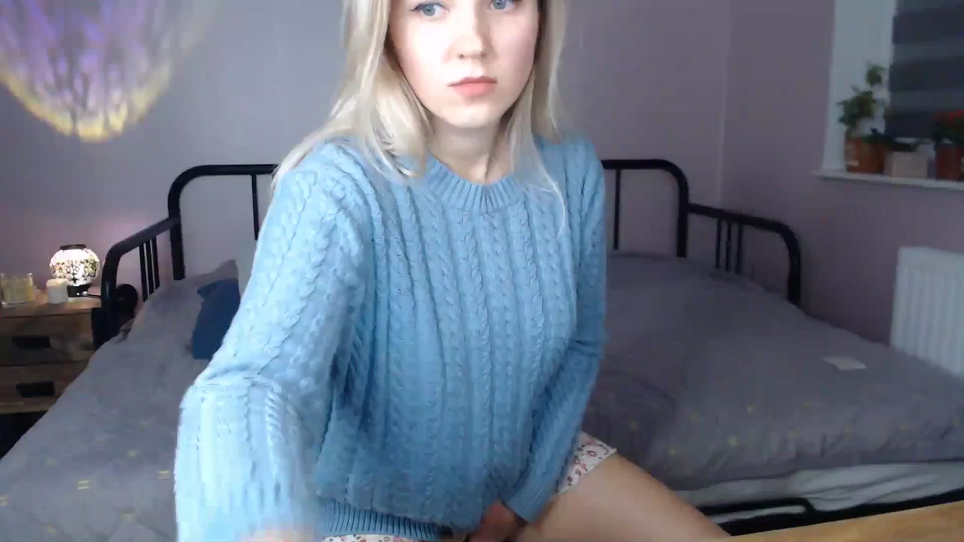 Gallery image thumbnail from Li_lit's myfreecams stream on, 12/02/2023, 24:18 image 12 of 20