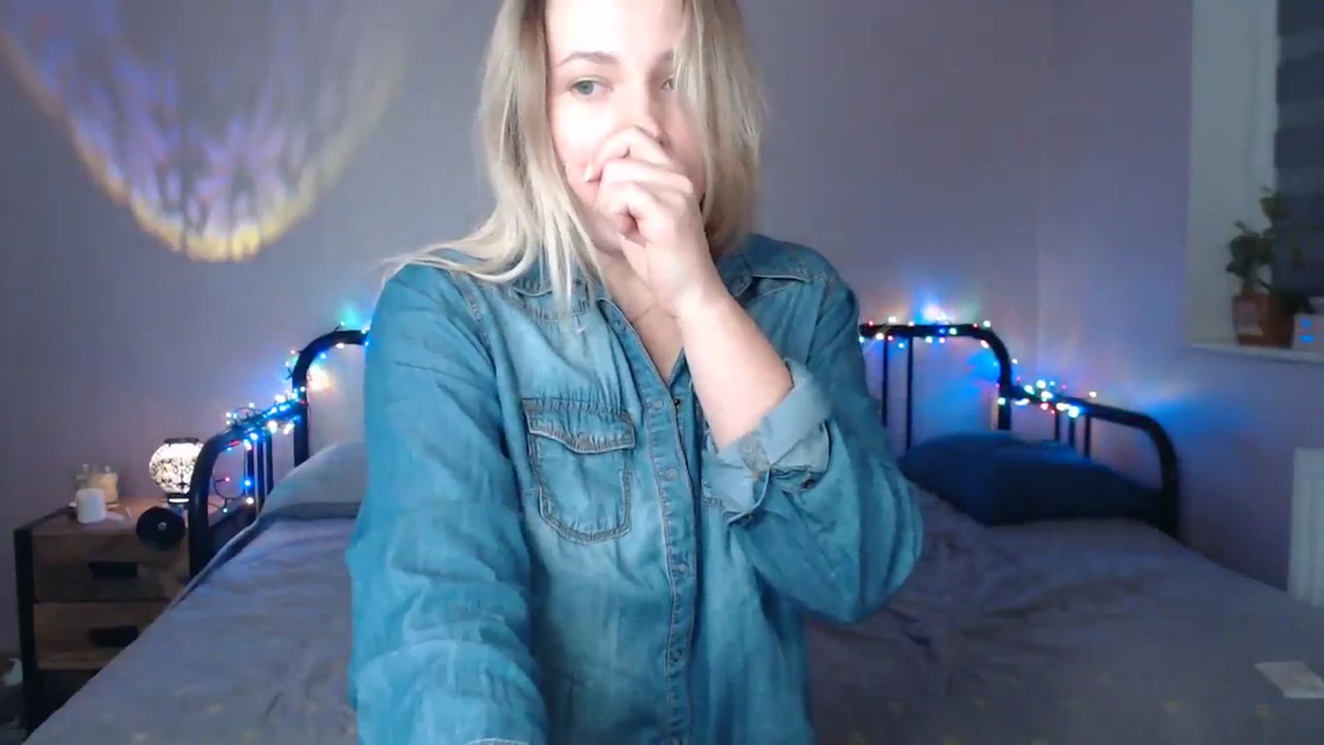 Gallery image thumbnail from Li_lit's myfreecams stream on, 12/04/2023, 01:34 image 7 of 20