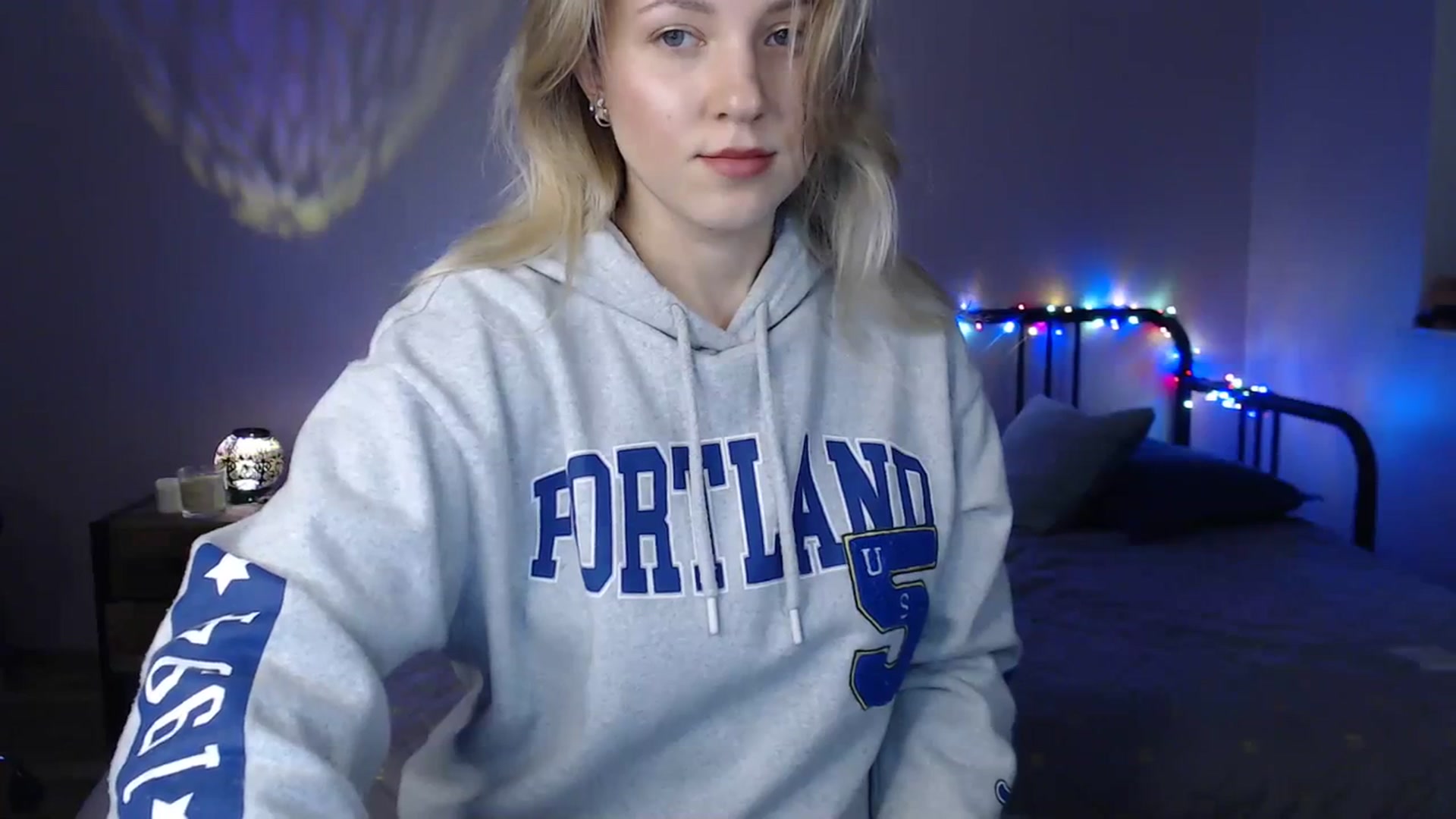 Gallery image thumbnail from Li_lit's myfreecams stream on, 12/09/2023, 24:18 image 17 of 20