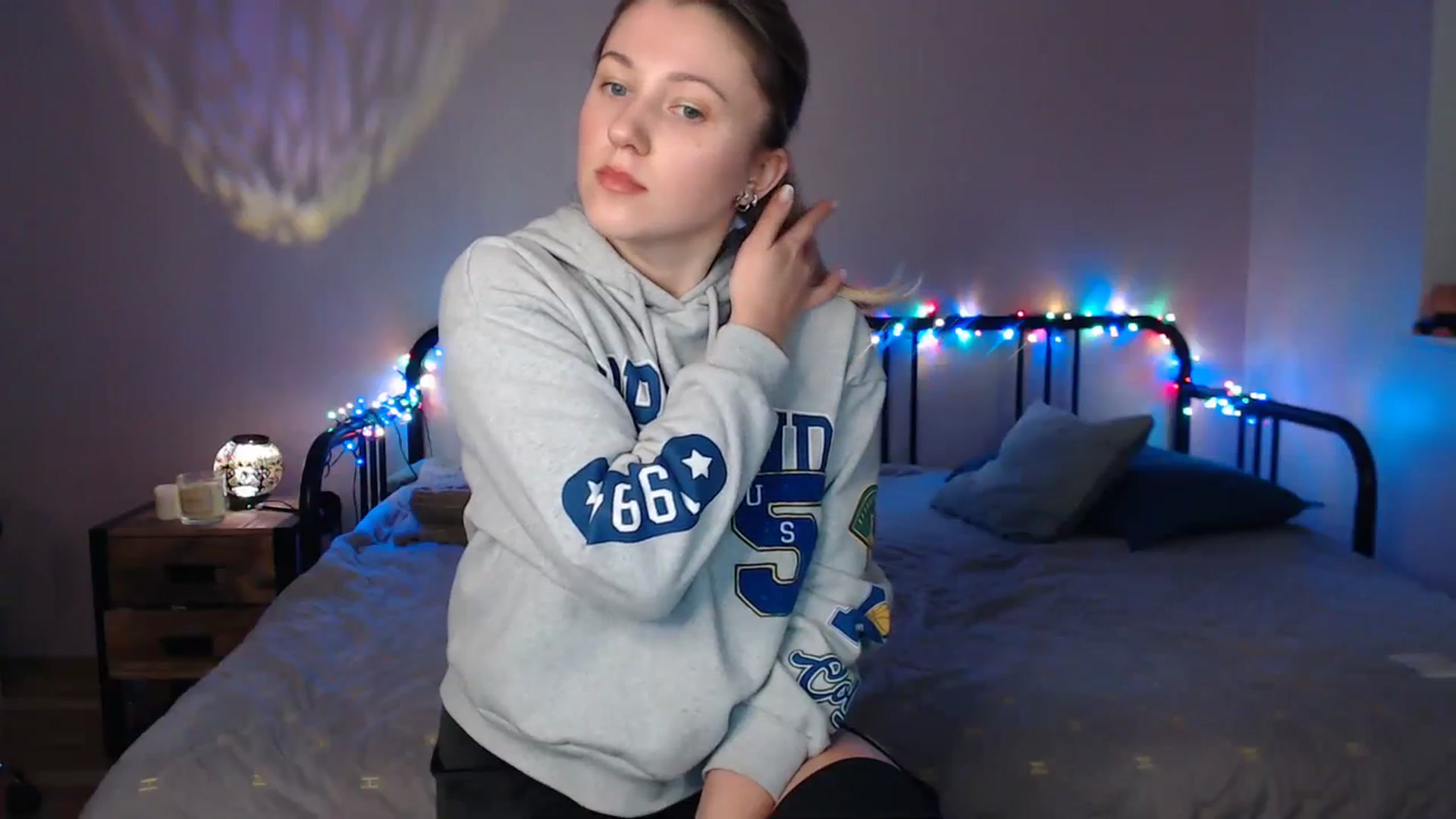 Gallery image thumbnail from Li_lit's myfreecams stream on, 12/09/2023, 24:18 image 4 of 20