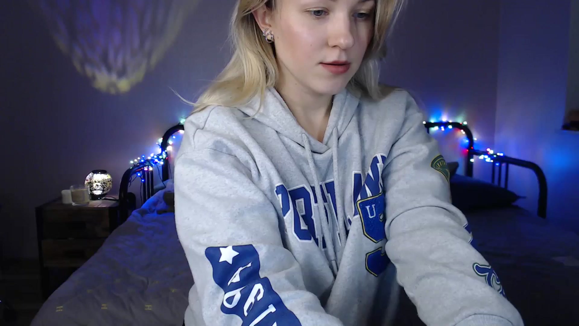 Gallery image thumbnail from Li_lit's myfreecams stream on, 12/09/2023, 24:18 image 13 of 20