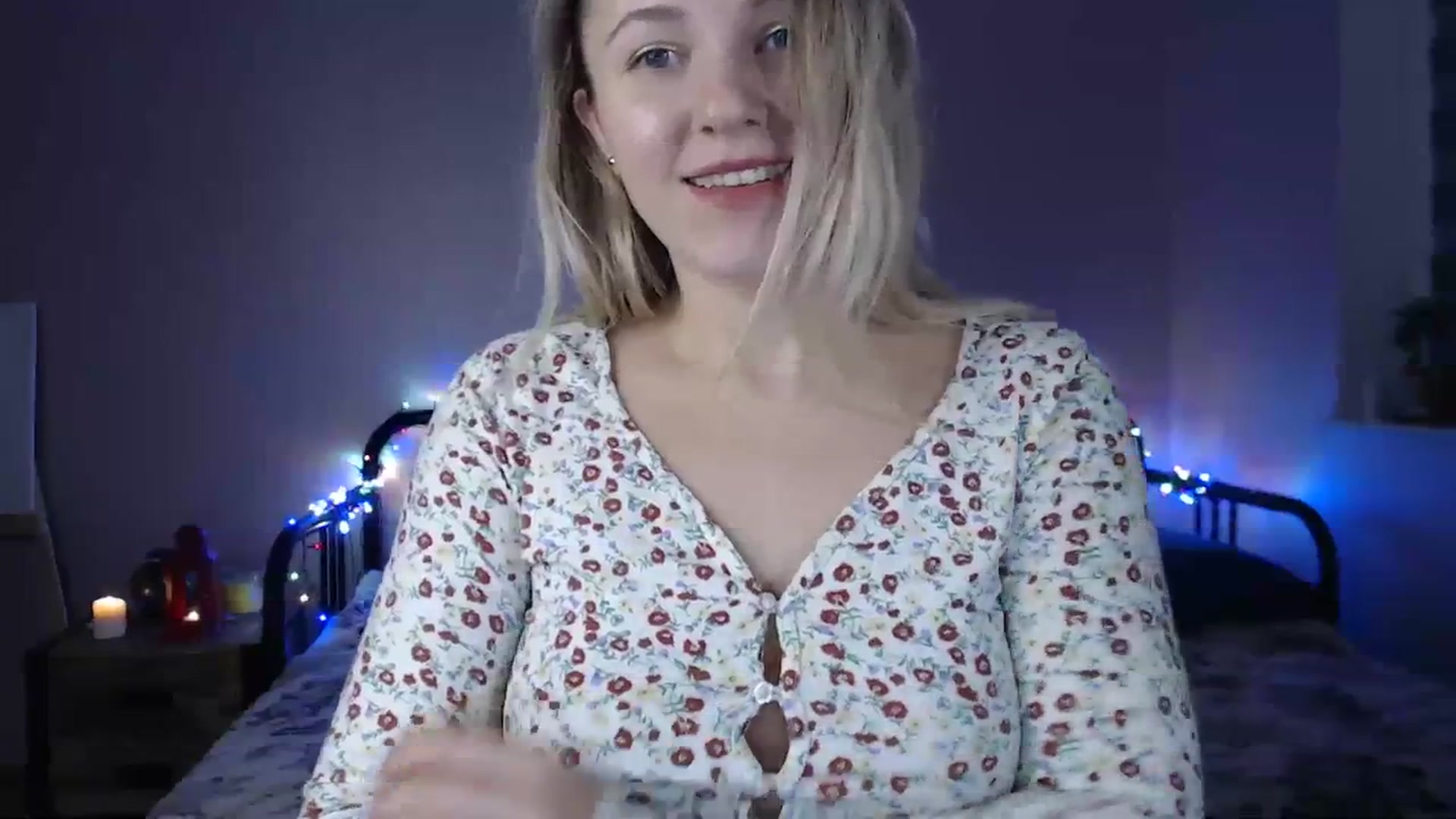 Gallery image thumbnail from Li_lit's myfreecams stream on, 12/20/2023, 23:55 image 11 of 20
