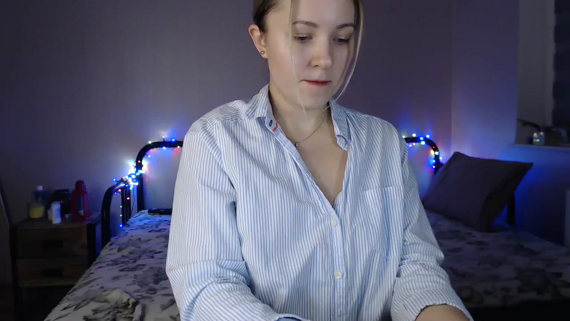 Gallery image thumbnail from Li_lit's myfreecams stream on, 12/29/2023, 23:04 image 4 of 20