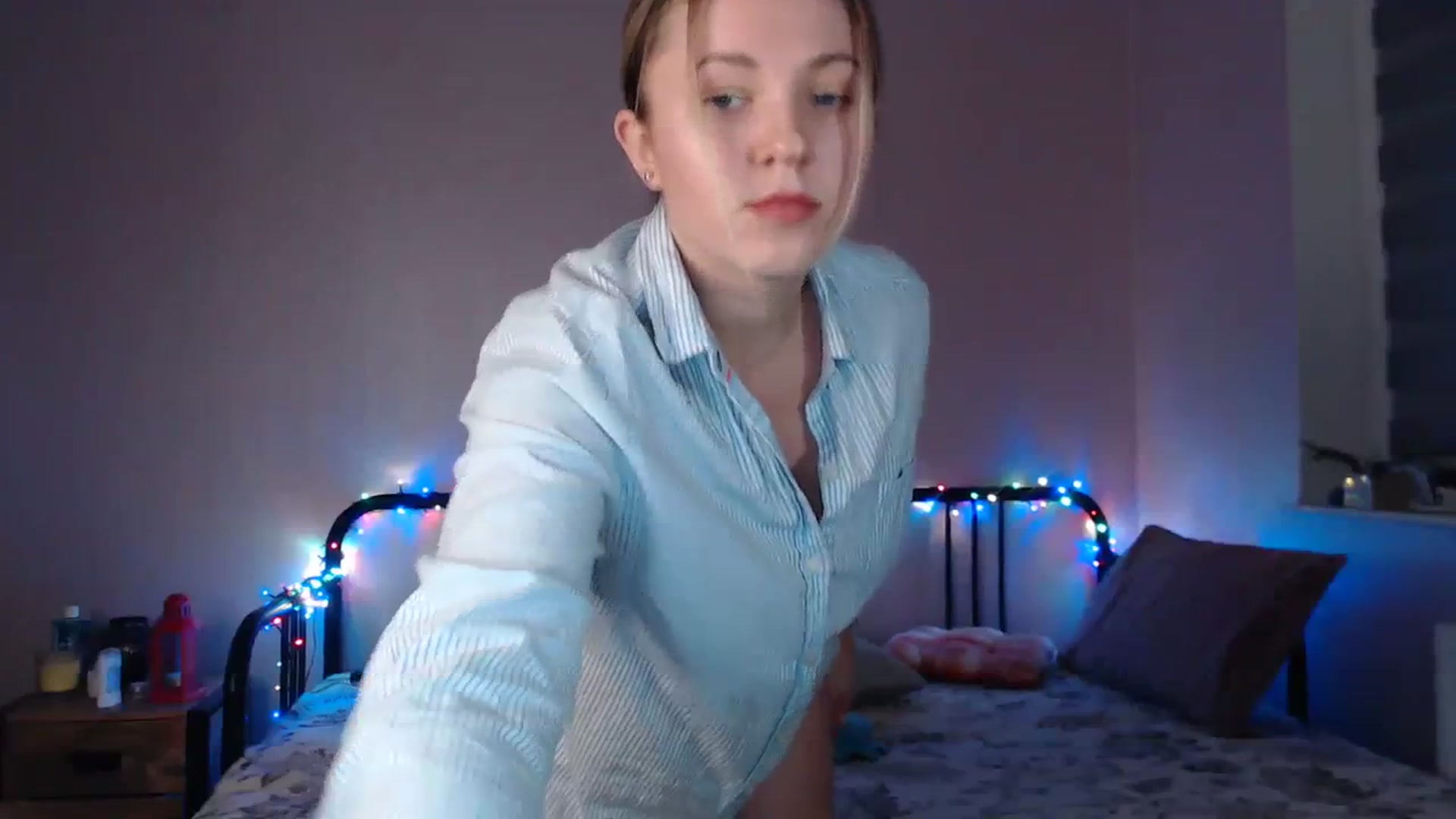 Gallery image thumbnail from Li_lit's myfreecams stream on, 12/29/2023, 23:04 image 3 of 20